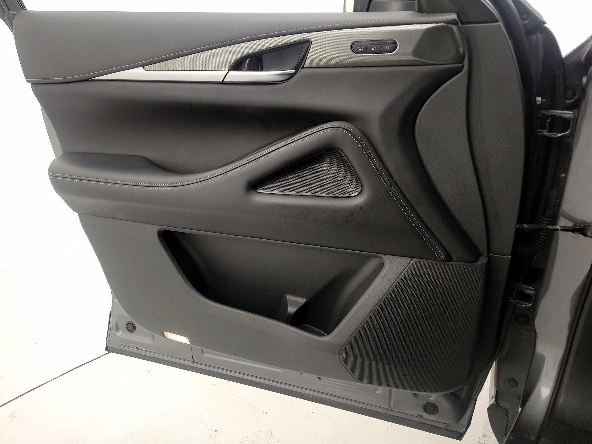 Thumbnail: 2023 INFINITI QX60 - 12