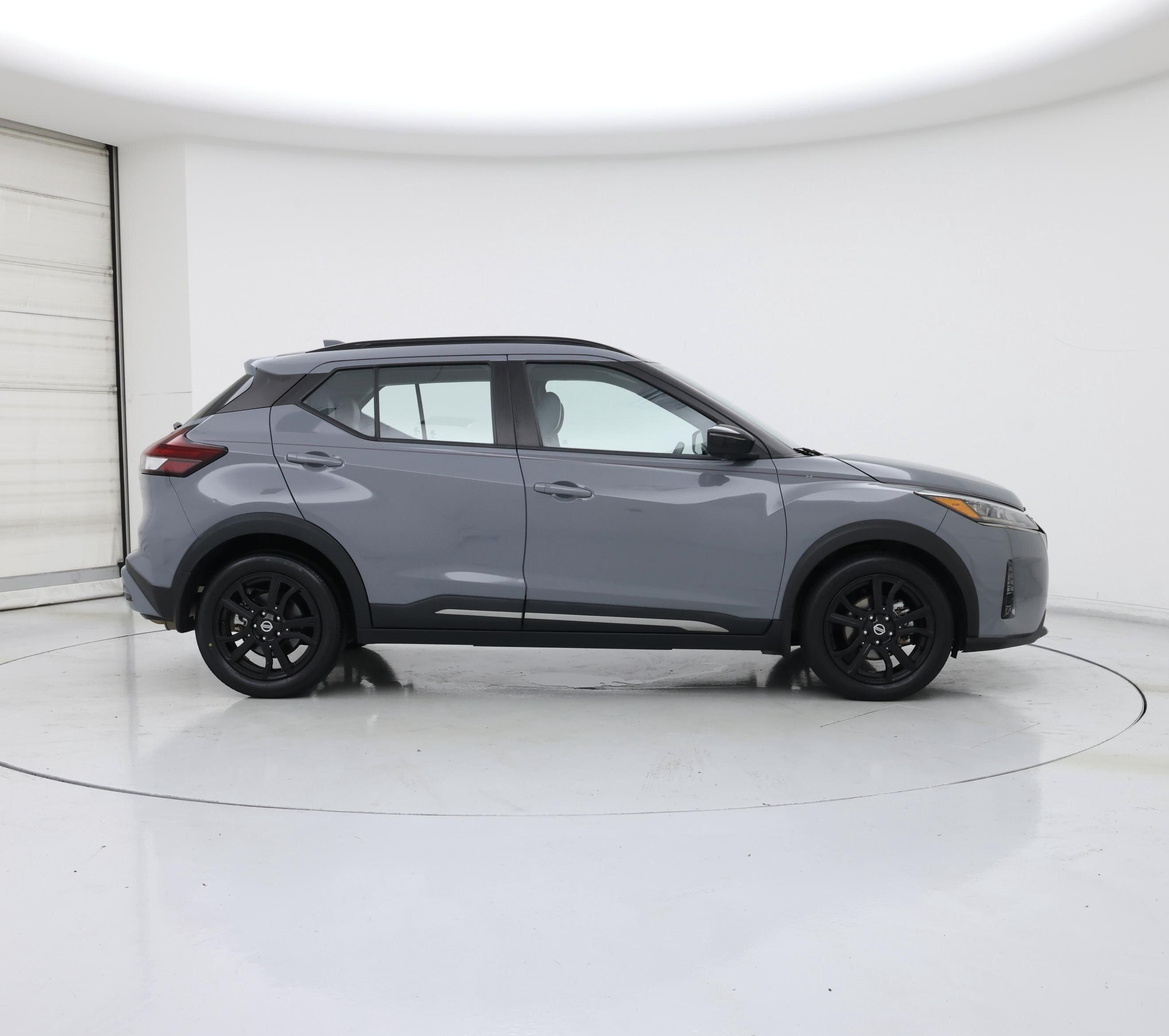 Thumbnail: 2021 Nissan Kicks - 7