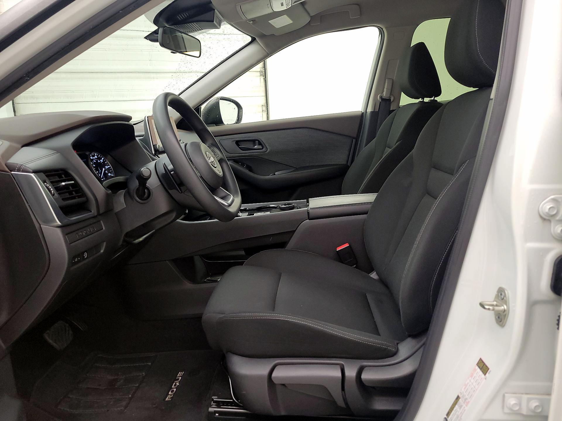 Thumbnail: 2023 Nissan Rogue - 11