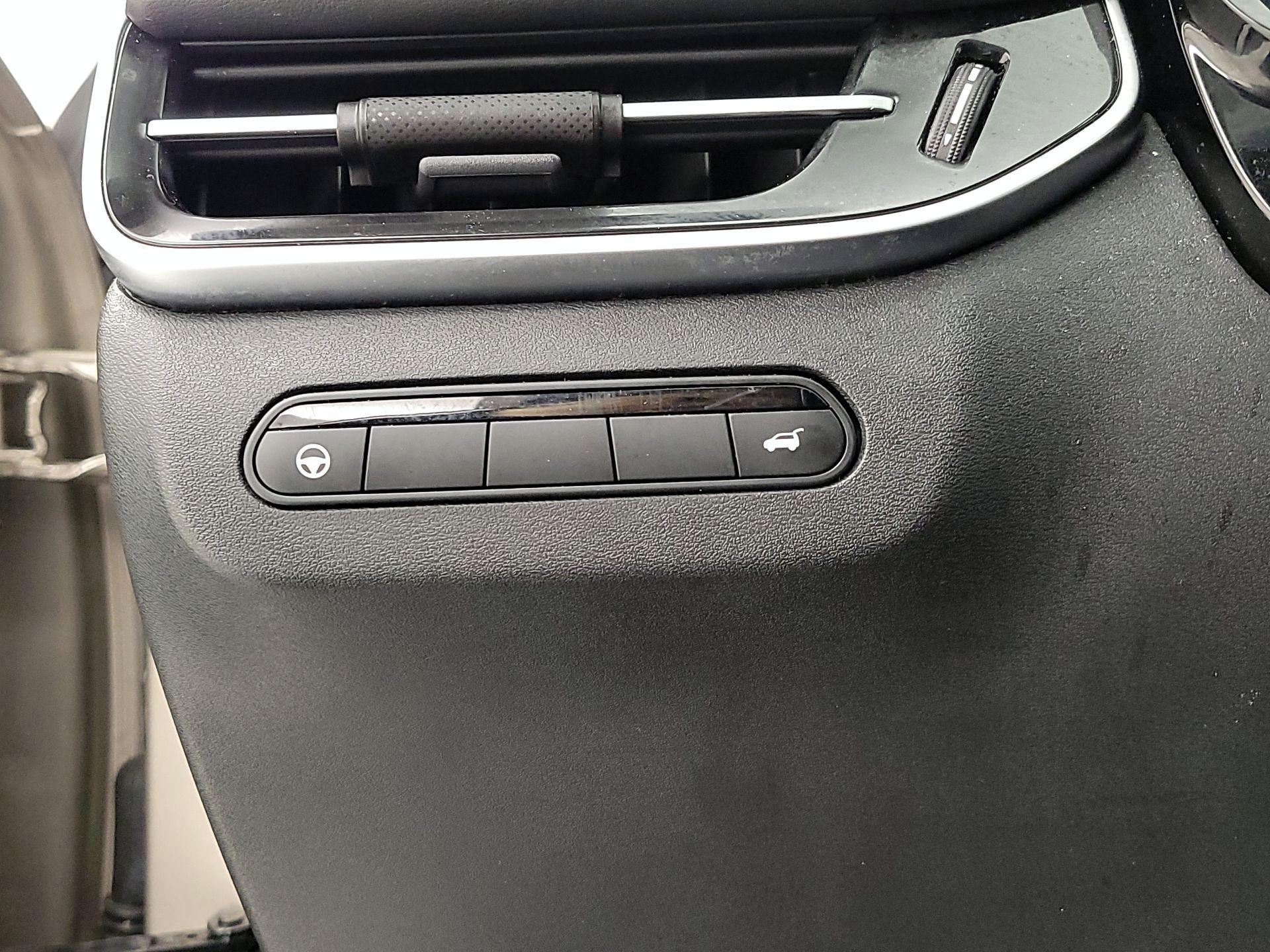 Thumbnail: 2023 INFINITI QX60 - 13