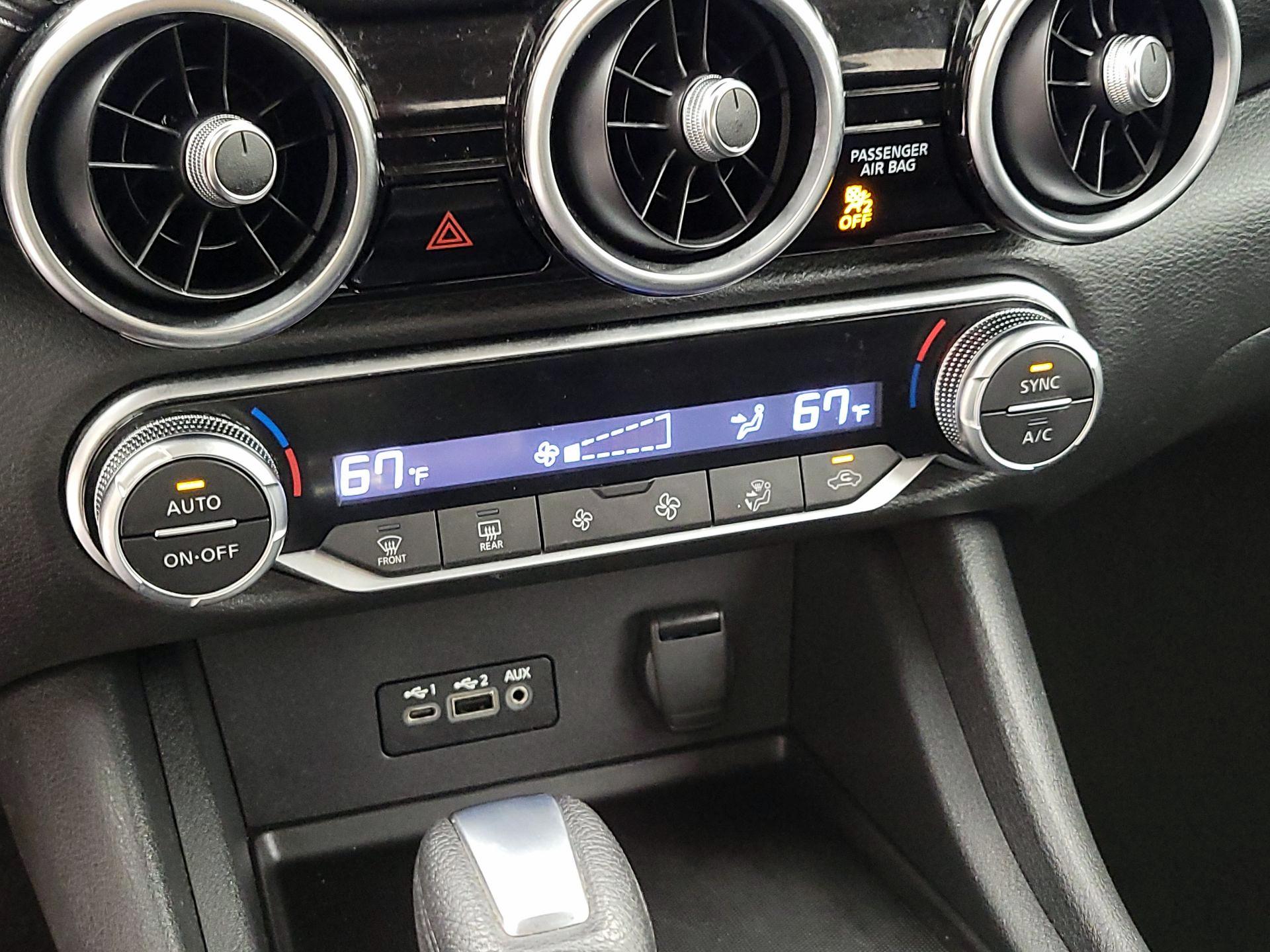 Thumbnail: 2020 Nissan Sentra - 16