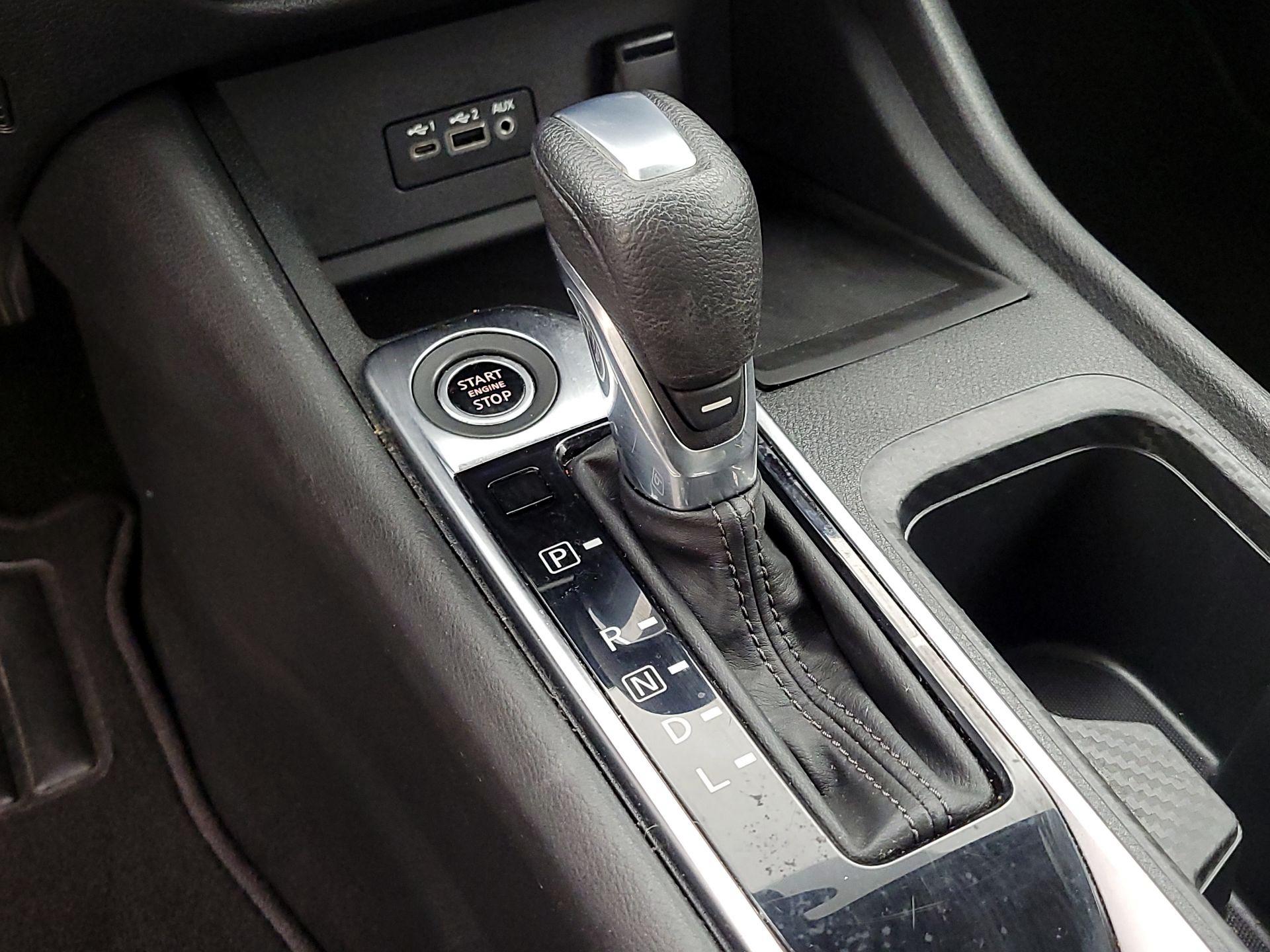 Thumbnail: 2020 Nissan Sentra - 17