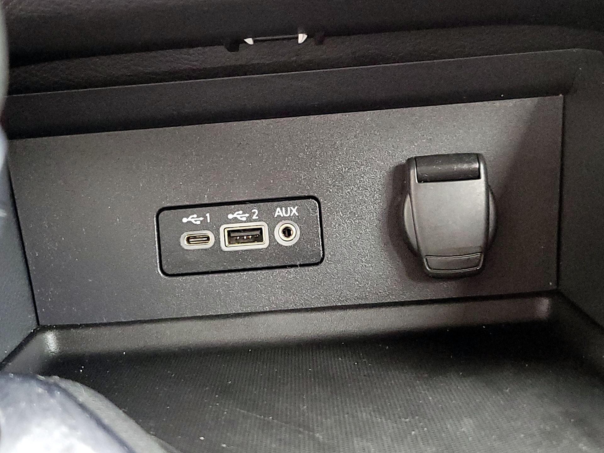 Thumbnail: 2020 Nissan Sentra - 18