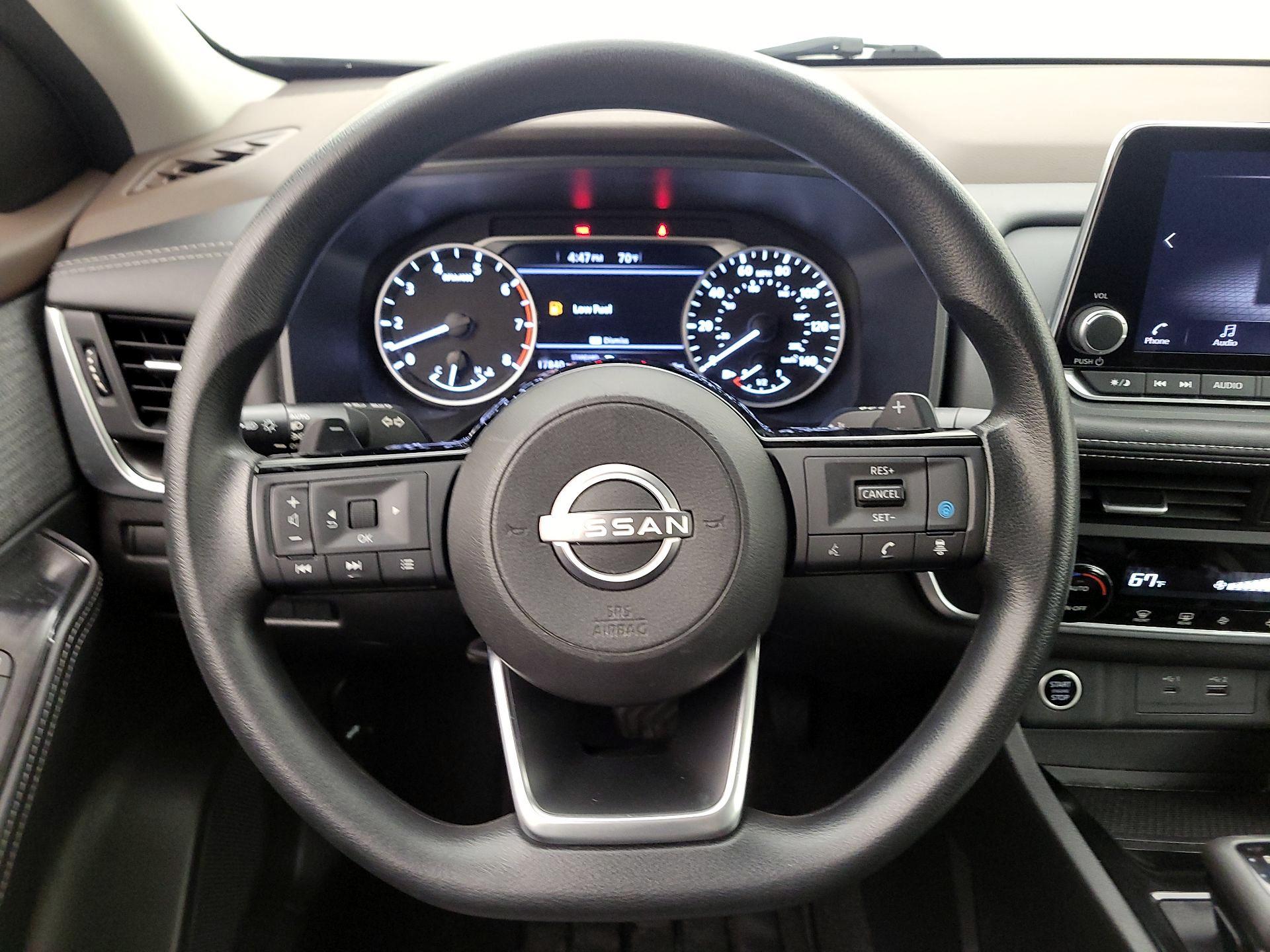 Thumbnail: 2023 Nissan Rogue - 10