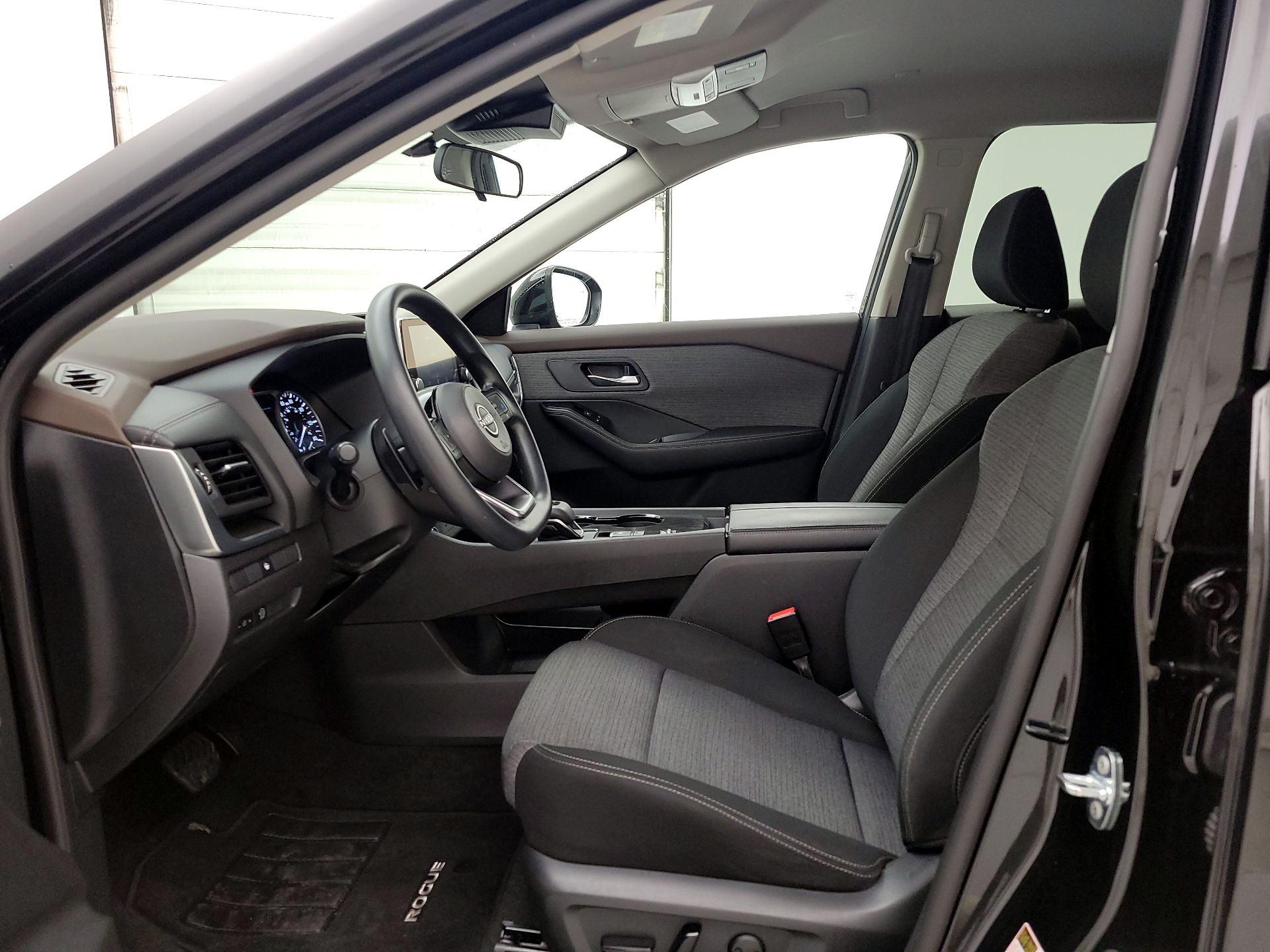 Thumbnail: 2023 Nissan Rogue - 11