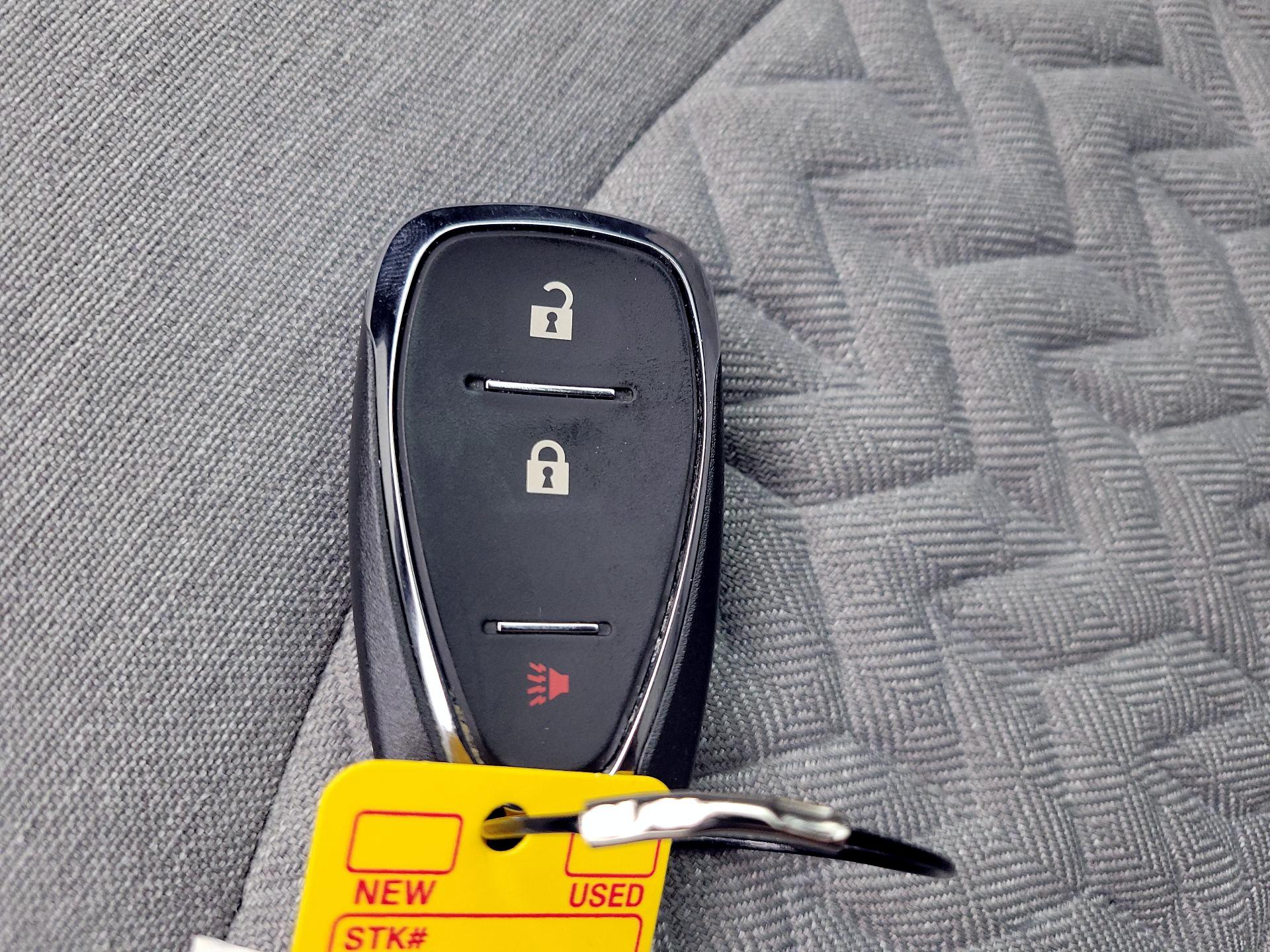 Thumbnail: 2023 Chevrolet Equinox - 18