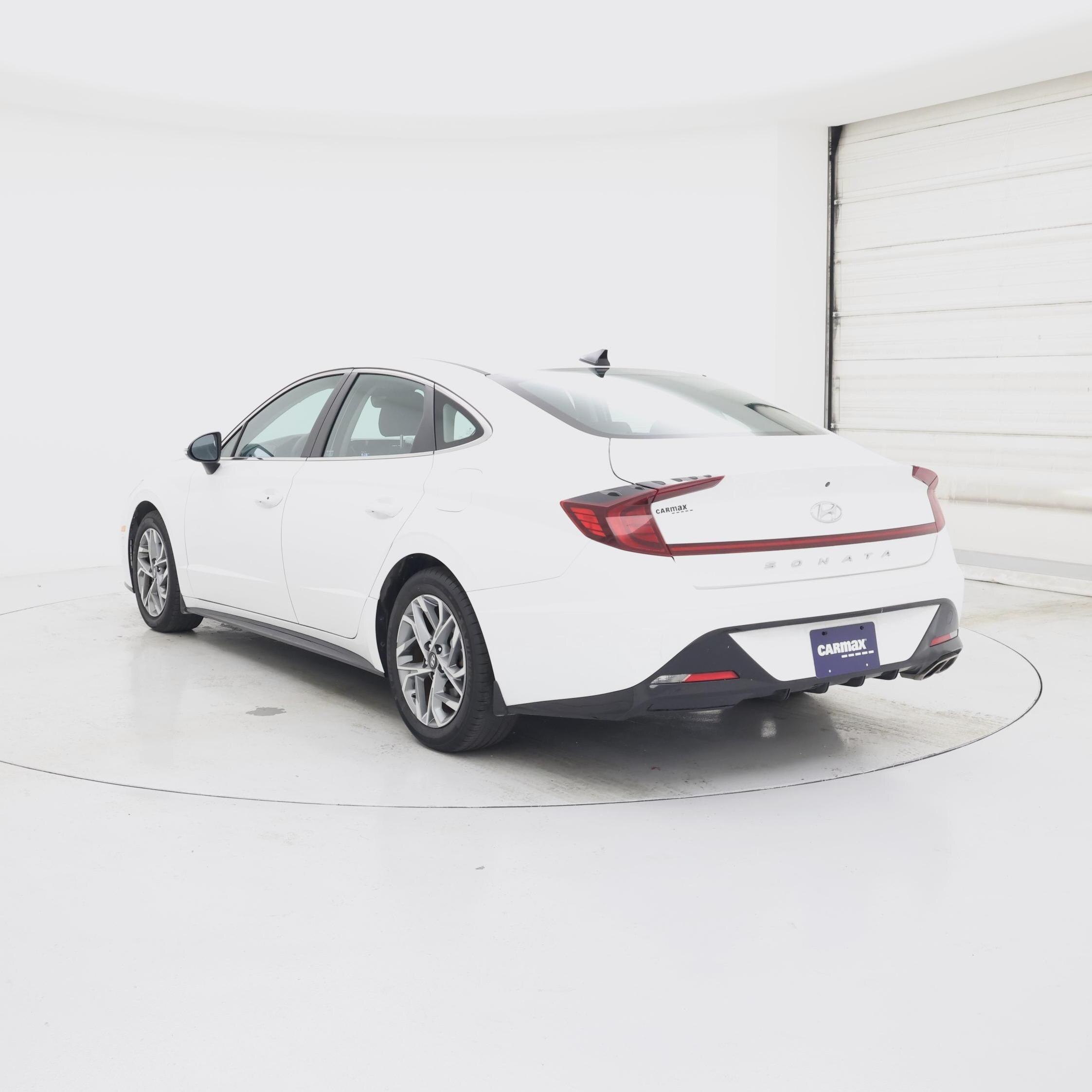 Thumbnail: 2023 Hyundai Sonata - 2