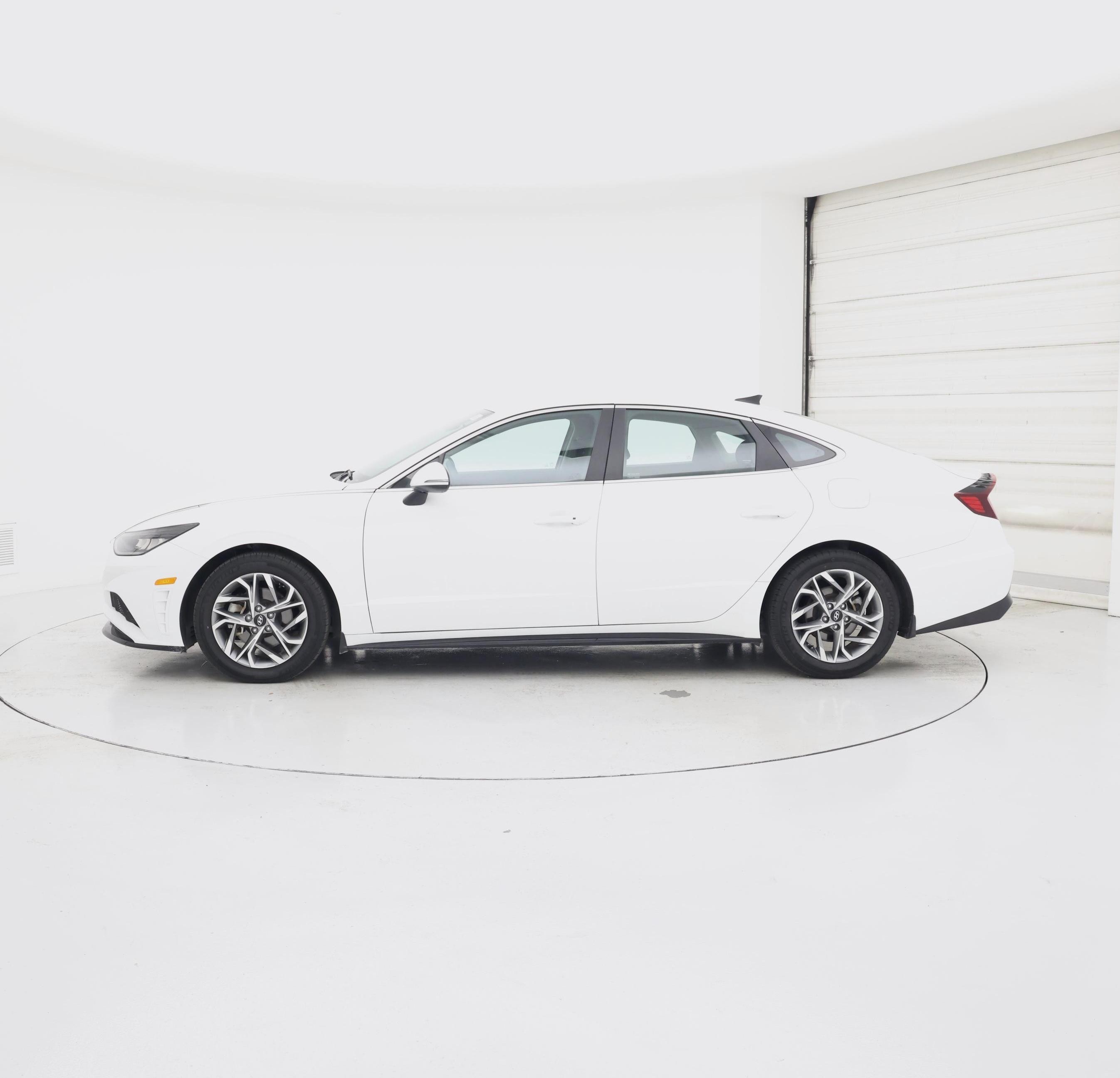 Thumbnail: 2023 Hyundai Sonata - 3