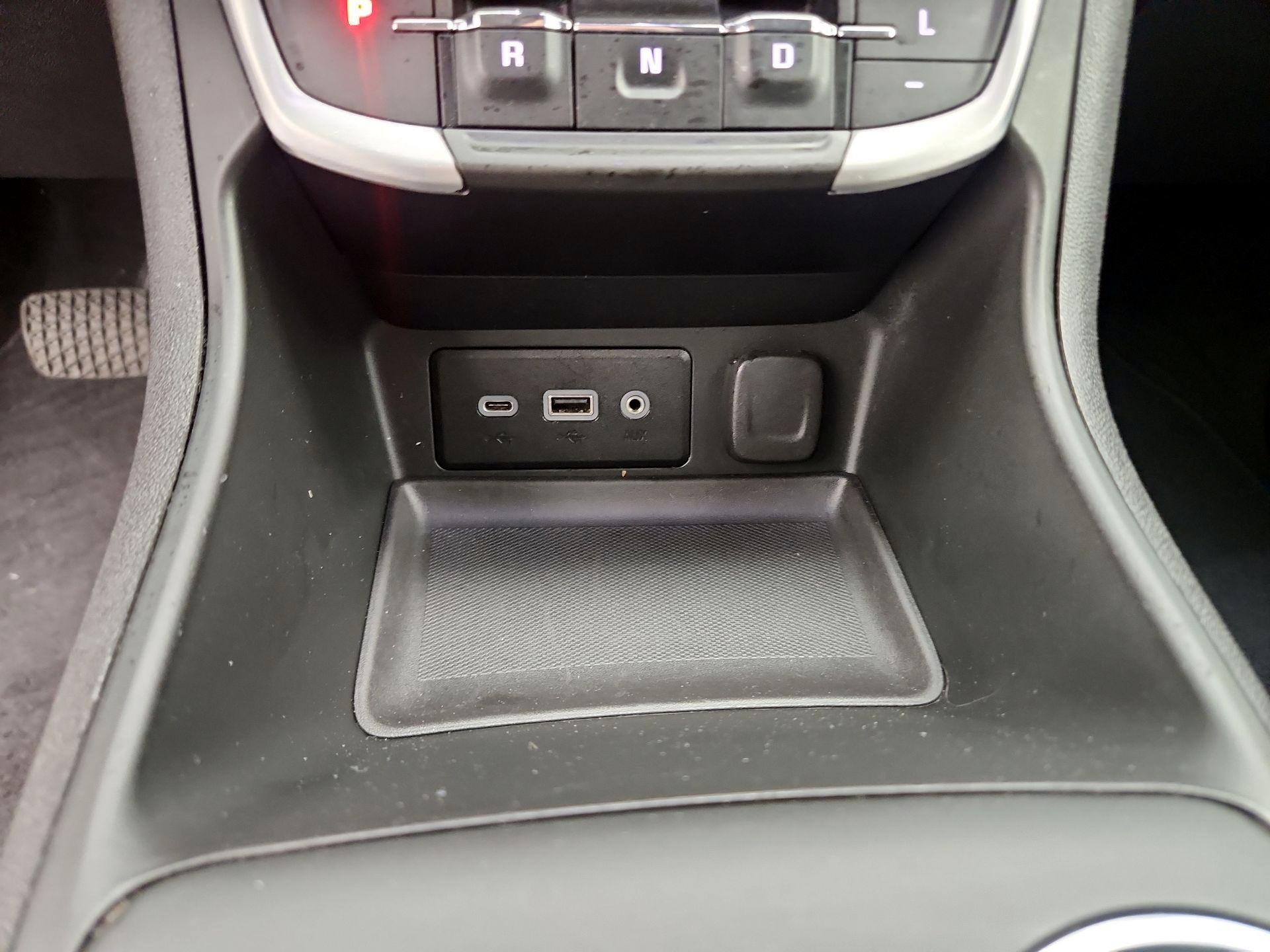 Thumbnail: 2022 GMC Terrain - 18