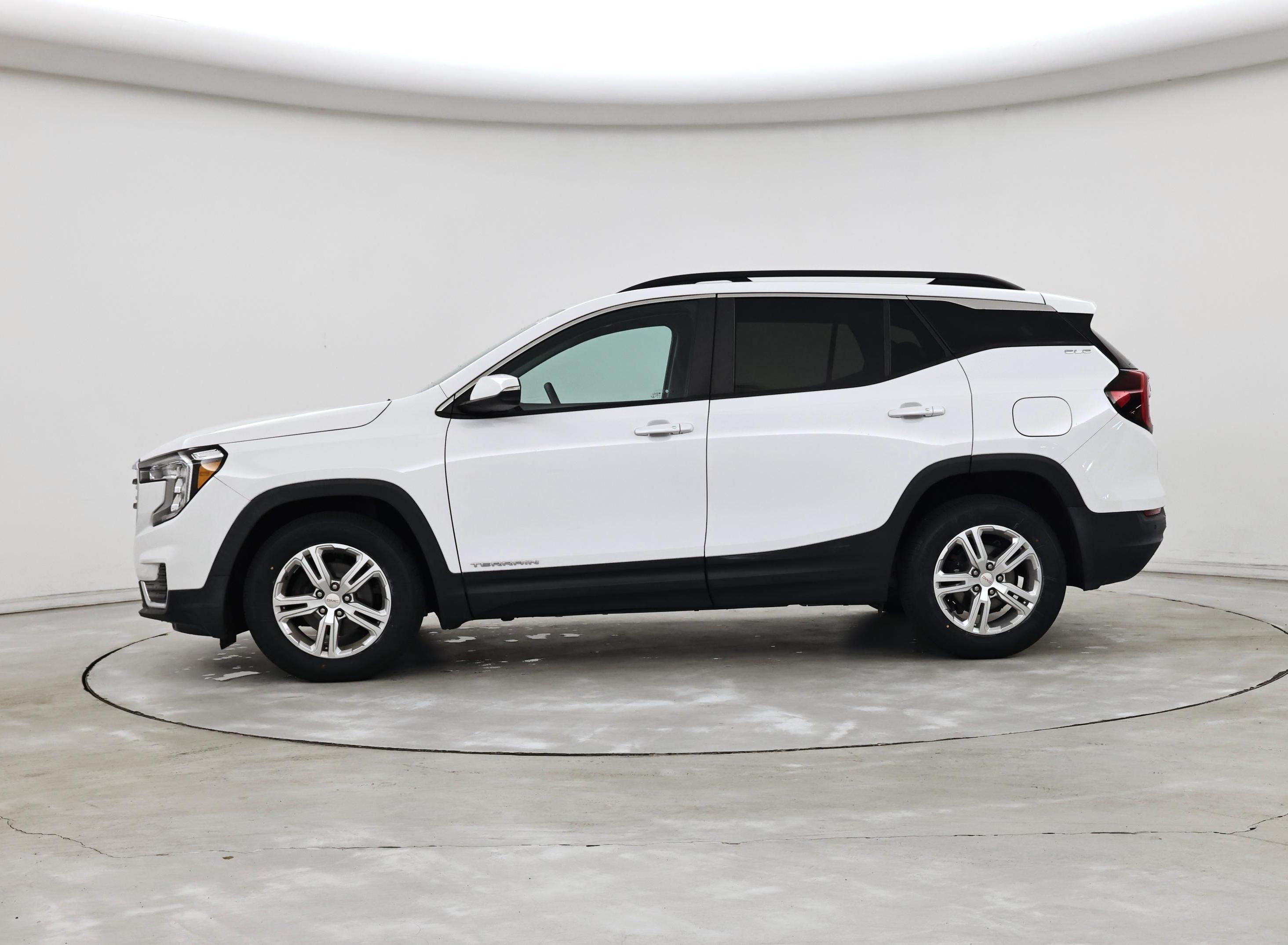 Thumbnail: 2022 GMC Terrain - 3