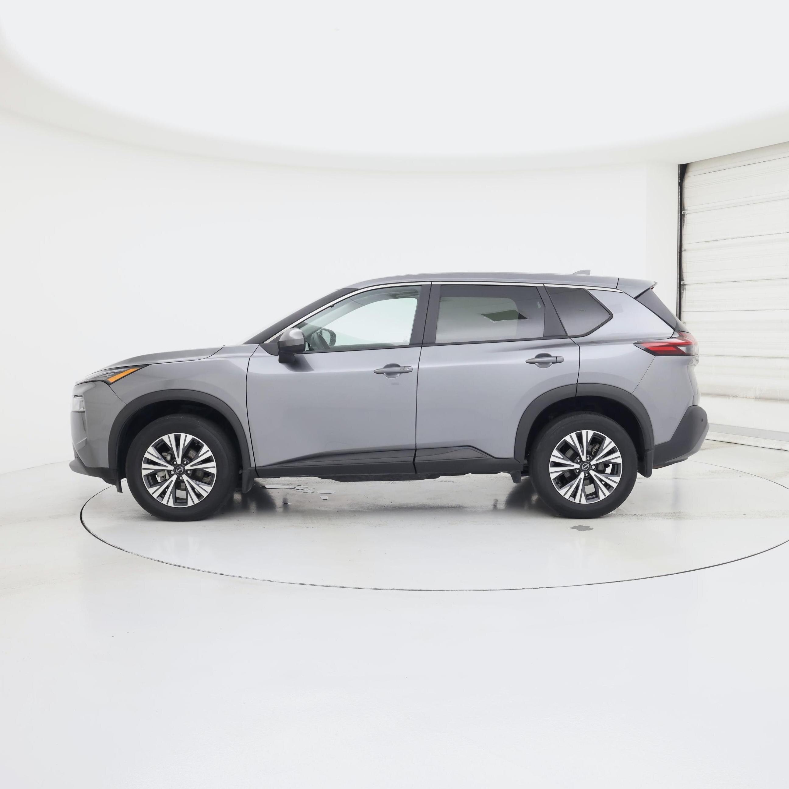 Thumbnail: 2023 Nissan Rogue - 3