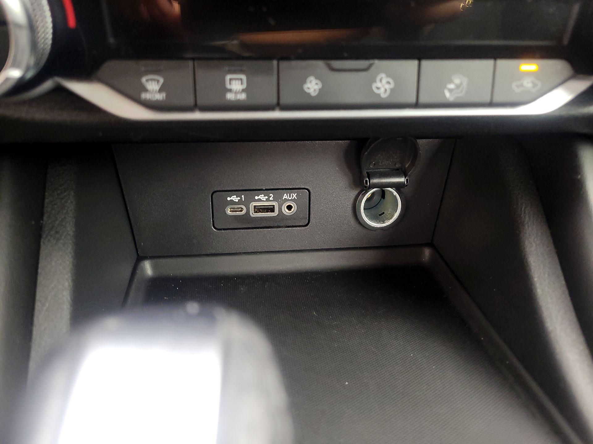 Thumbnail: 2022 Nissan Sentra - 18