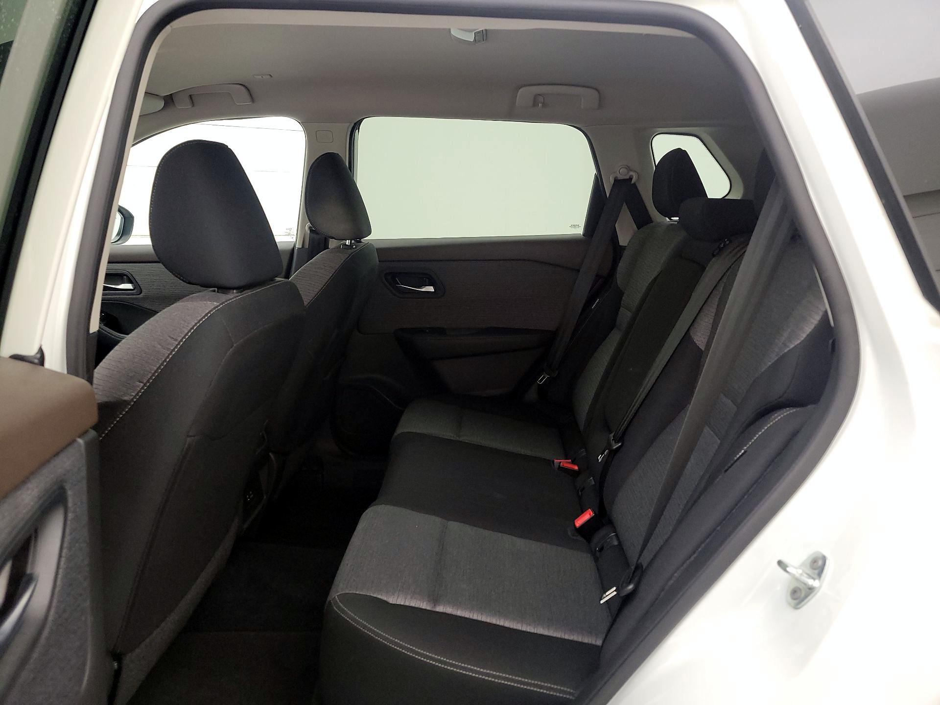 Thumbnail: 2023 Nissan Rogue - 19