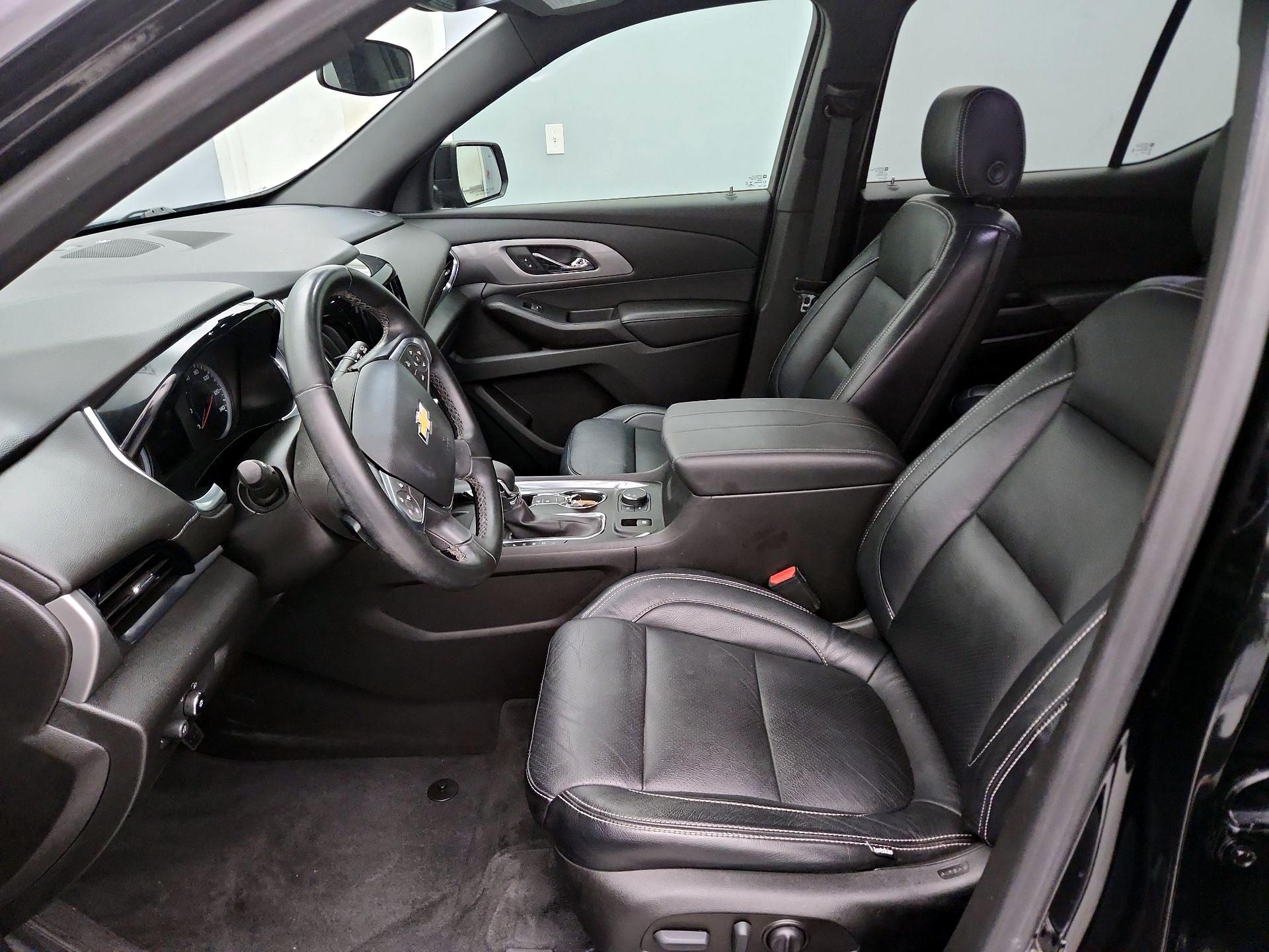 Thumbnail: 2023 Chevrolet Traverse - 11