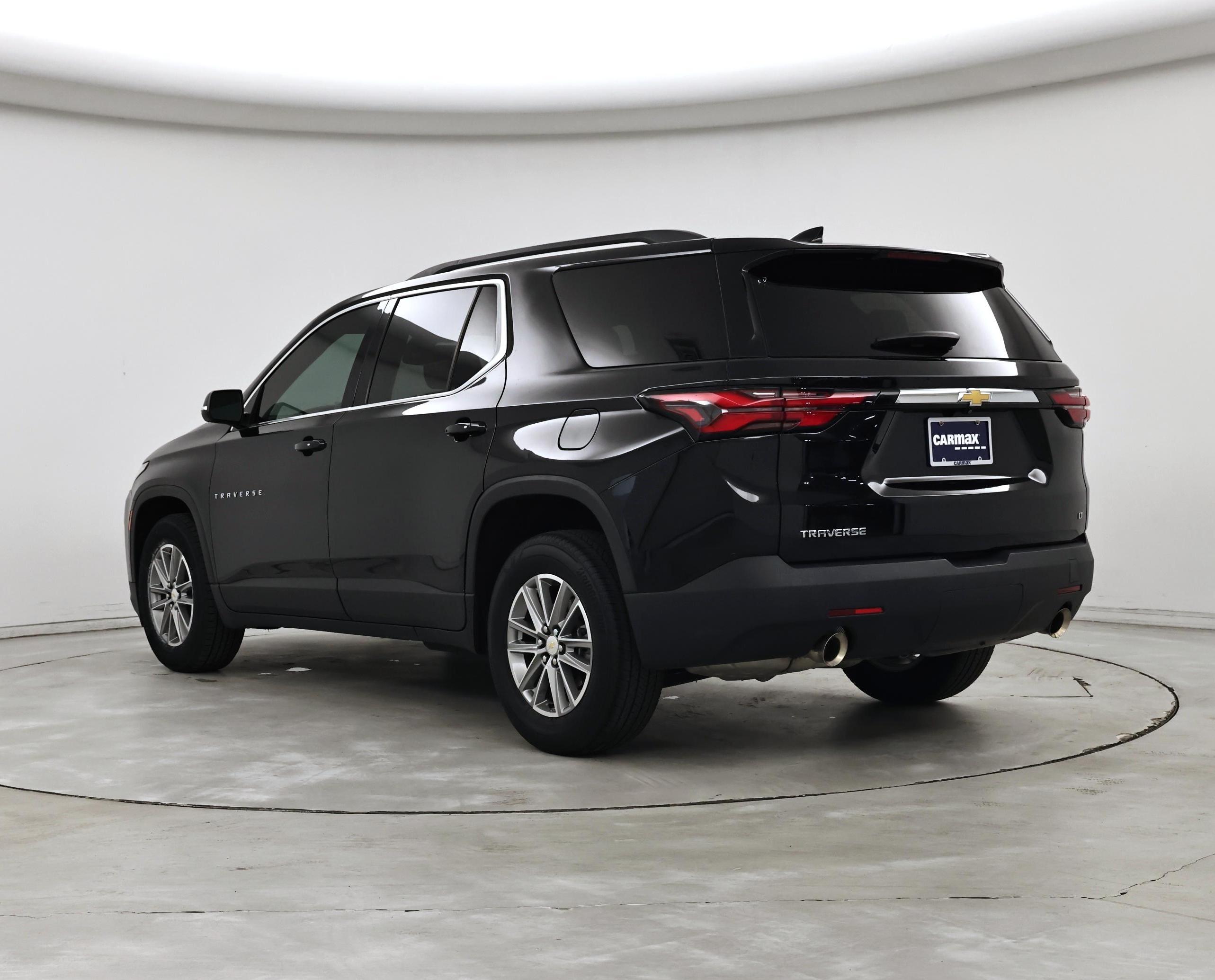 Thumbnail: 2023 Chevrolet Traverse - 2