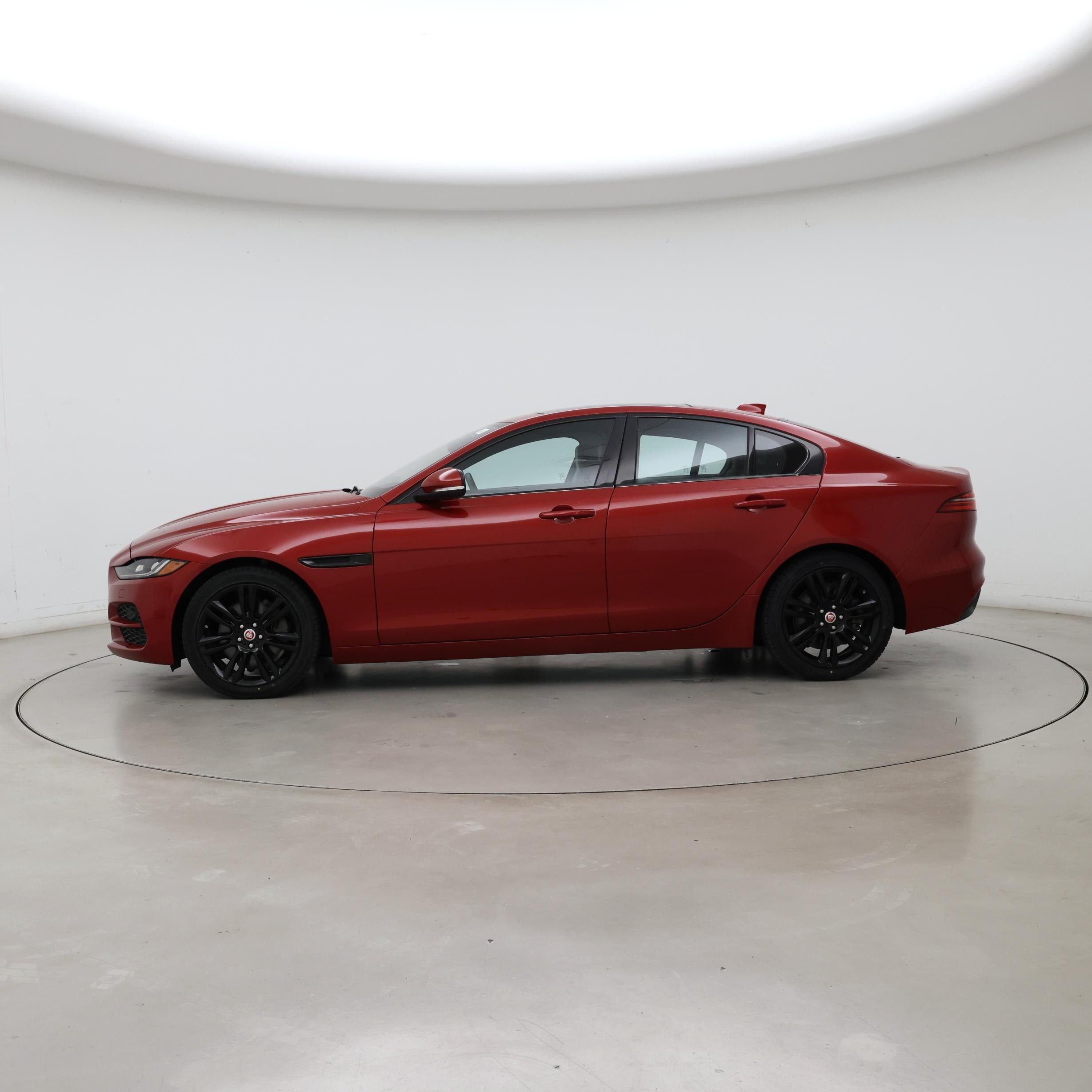 Thumbnail: 2020 Jaguar XE - 3