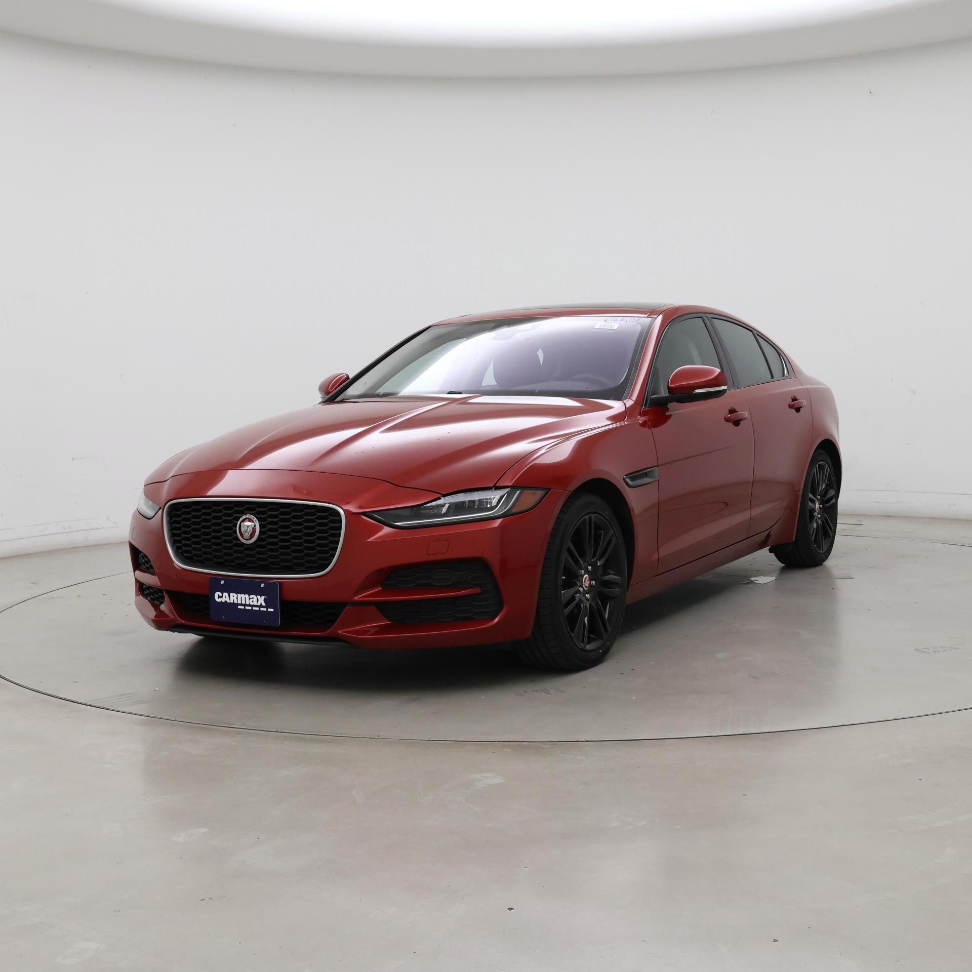 Thumbnail: 2020 Jaguar XE - 4