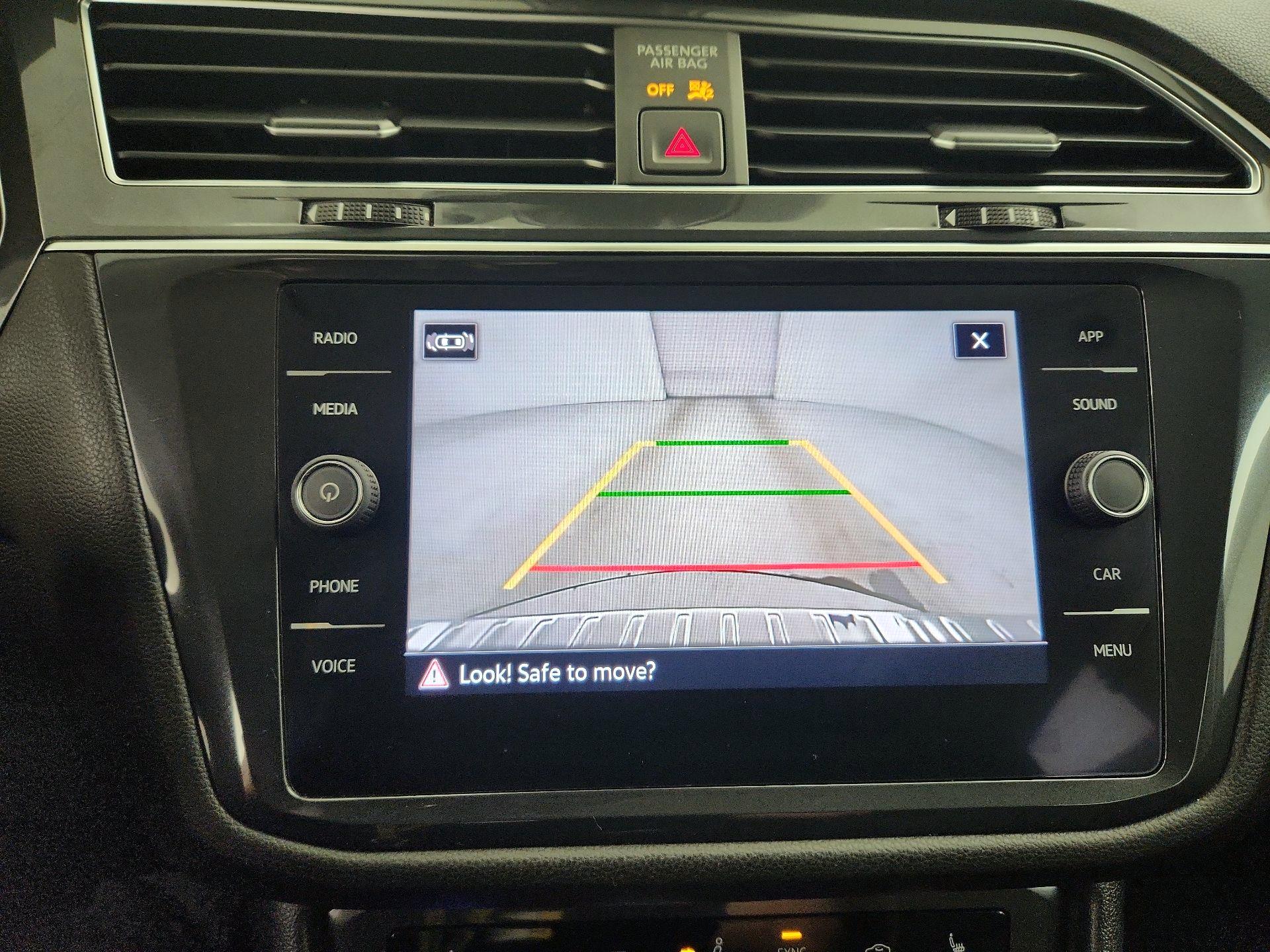 Thumbnail: 2022 Volkswagen Tiguan - 14