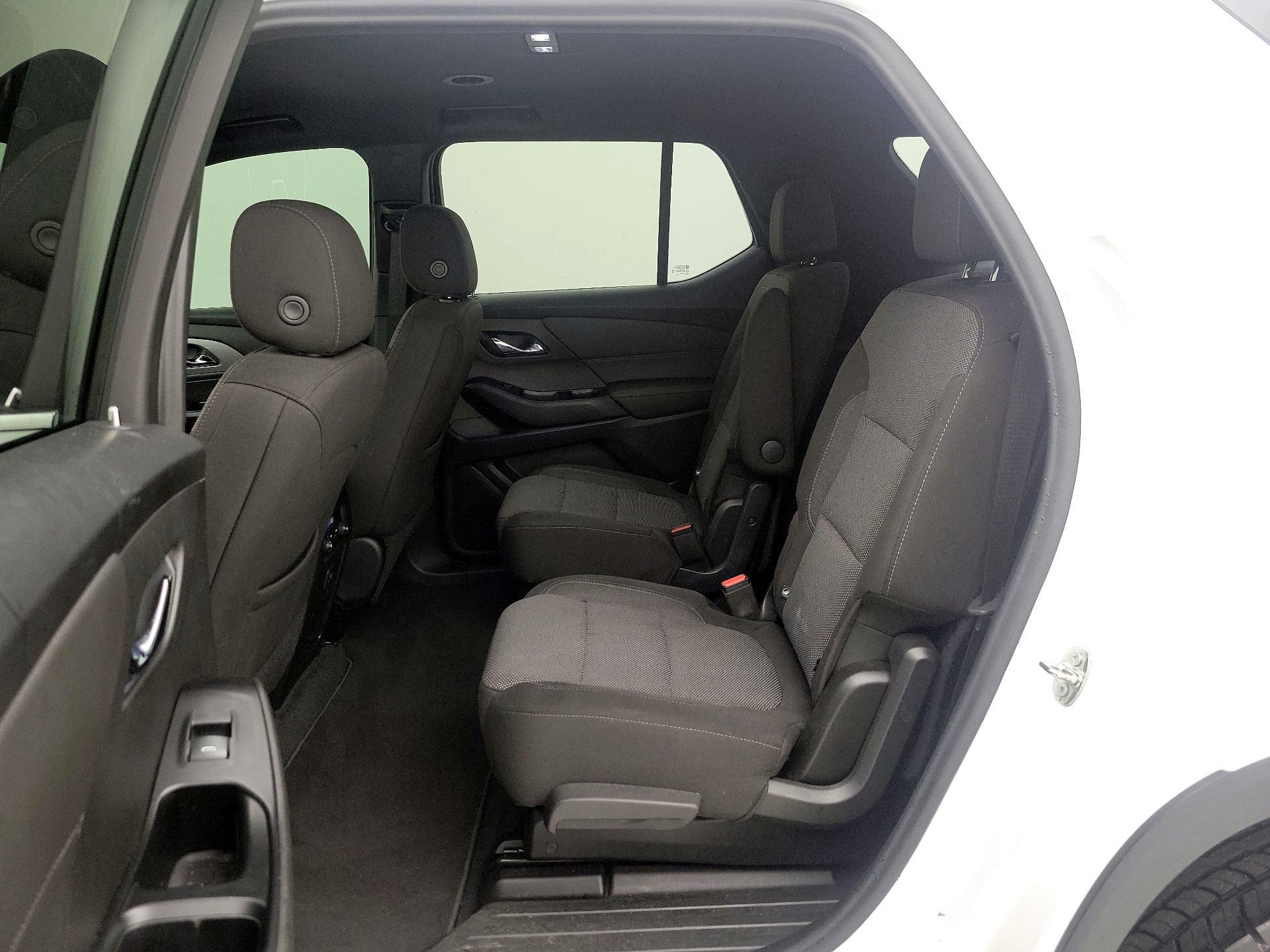 Thumbnail: 2023 Chevrolet Traverse - 19