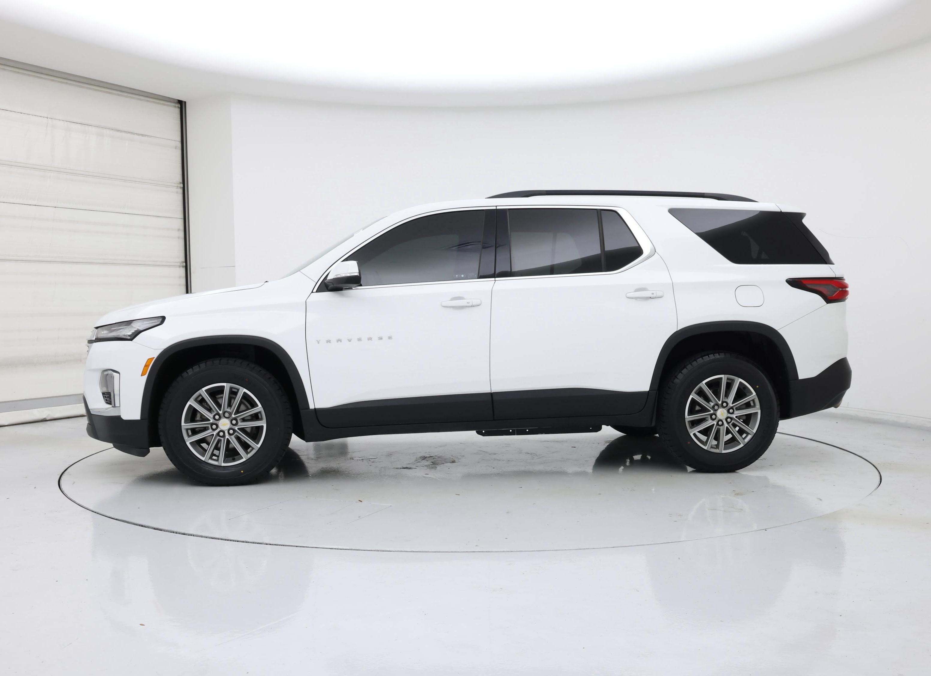 Thumbnail: 2023 Chevrolet Traverse - 3
