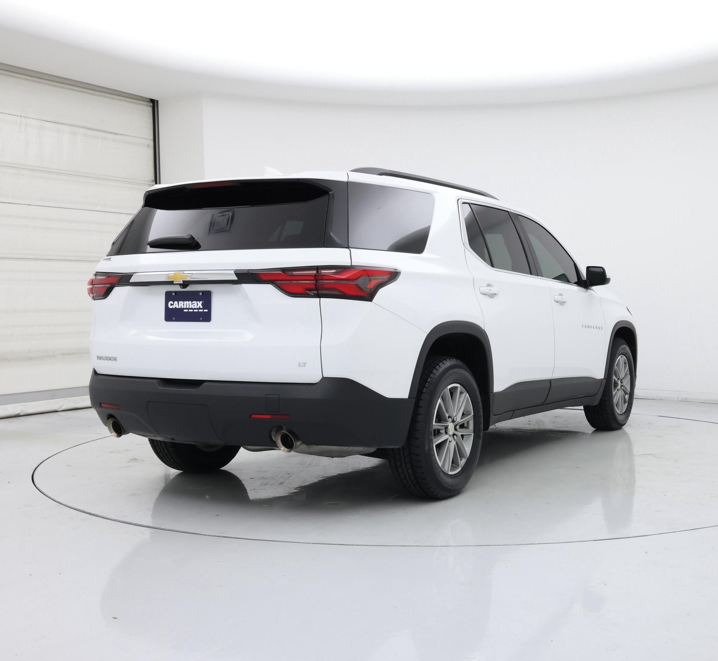 Thumbnail: 2023 Chevrolet Traverse - 8