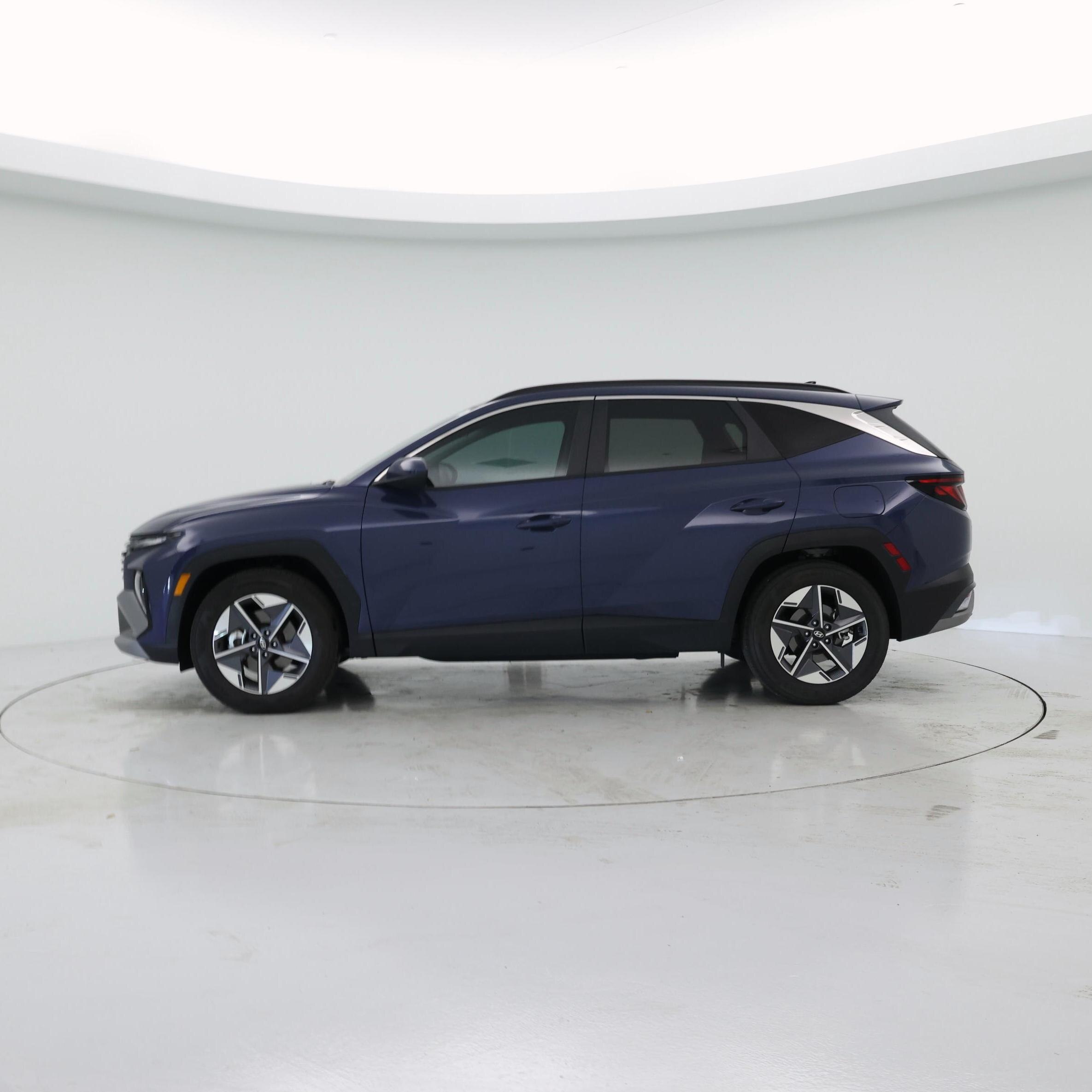 Thumbnail: 2026 Hyundai Tucson - 3