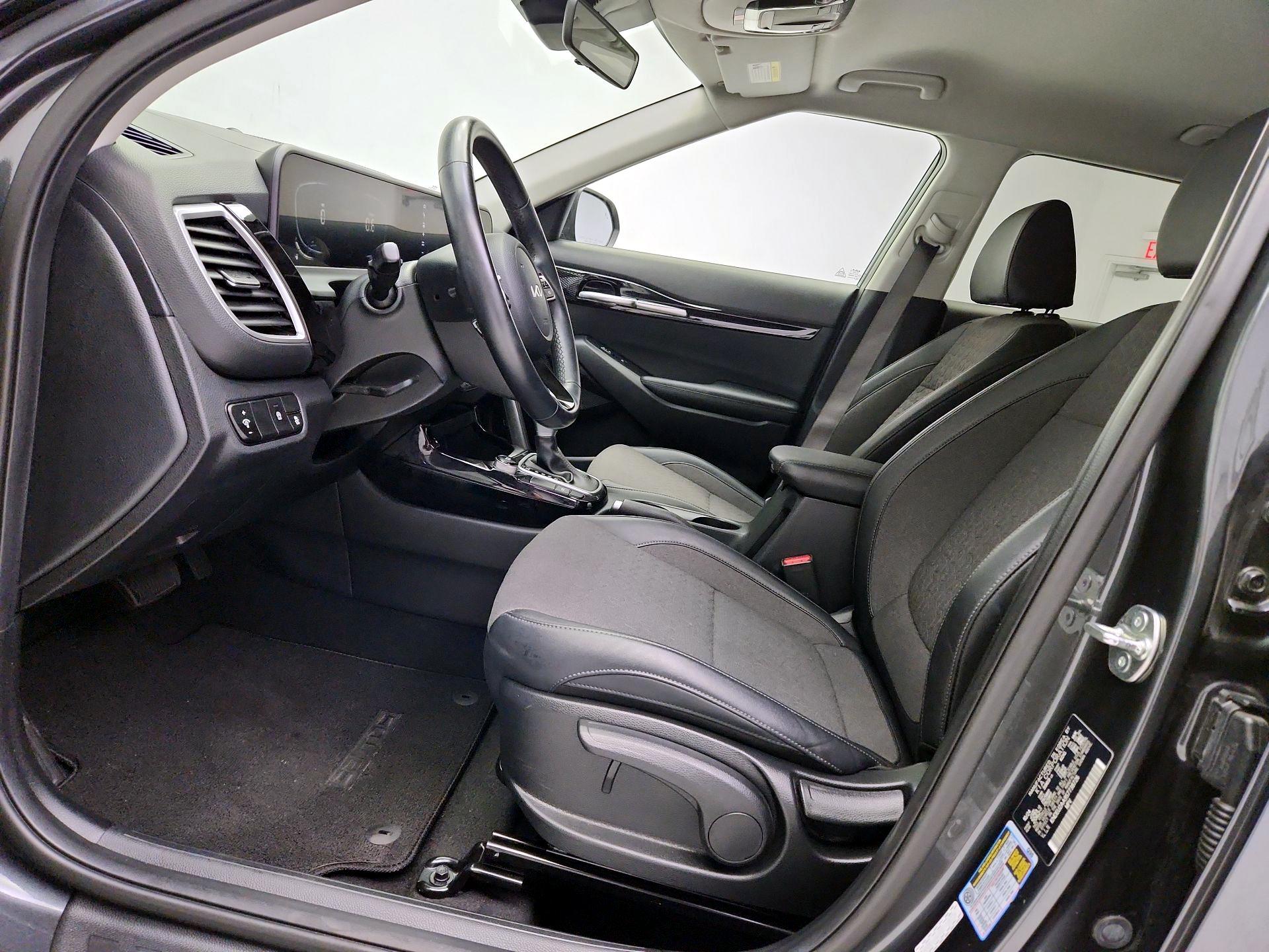 Thumbnail: 2025 Kia Seltos - 11