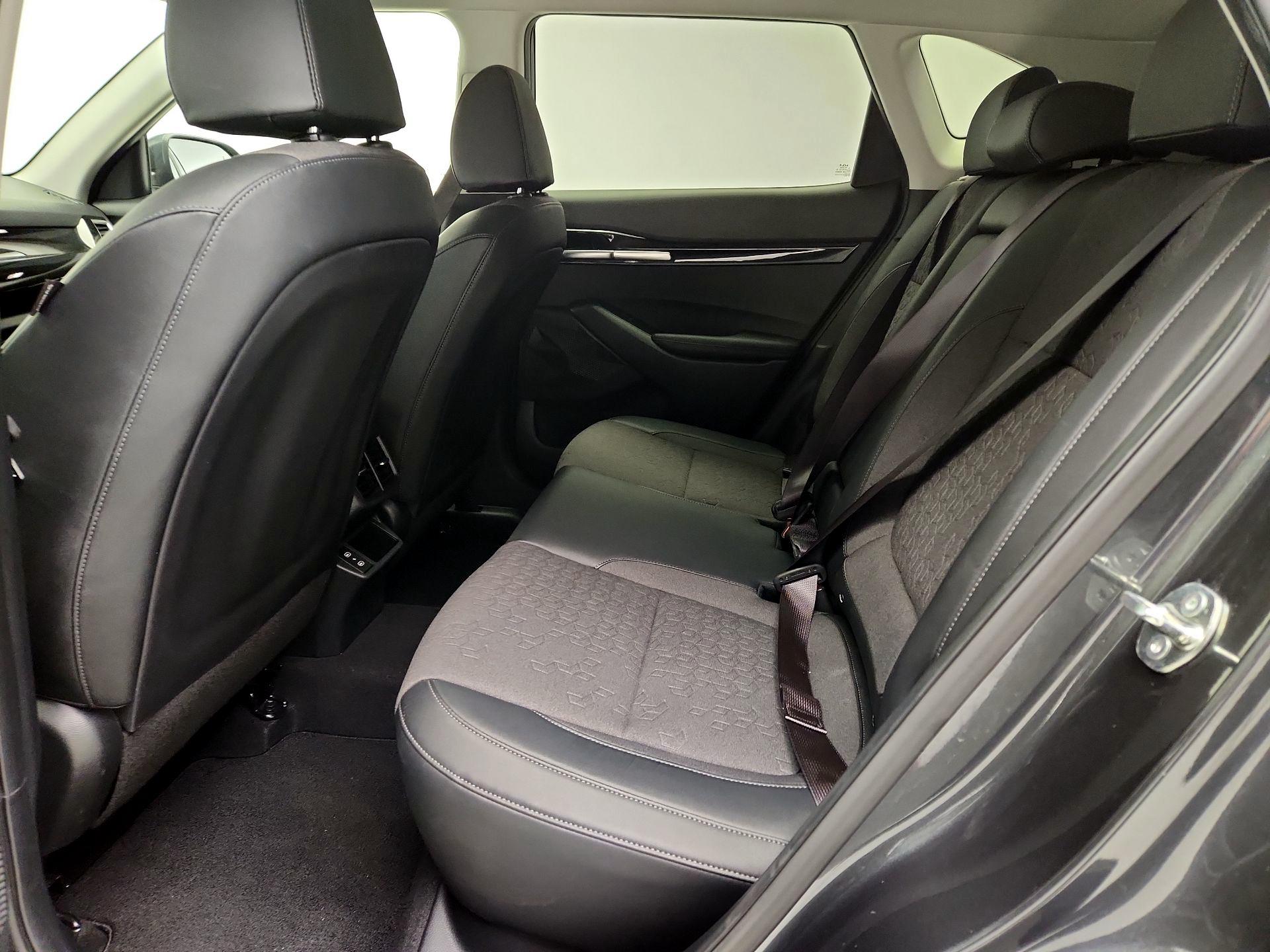 Thumbnail: 2025 Kia Seltos - 20