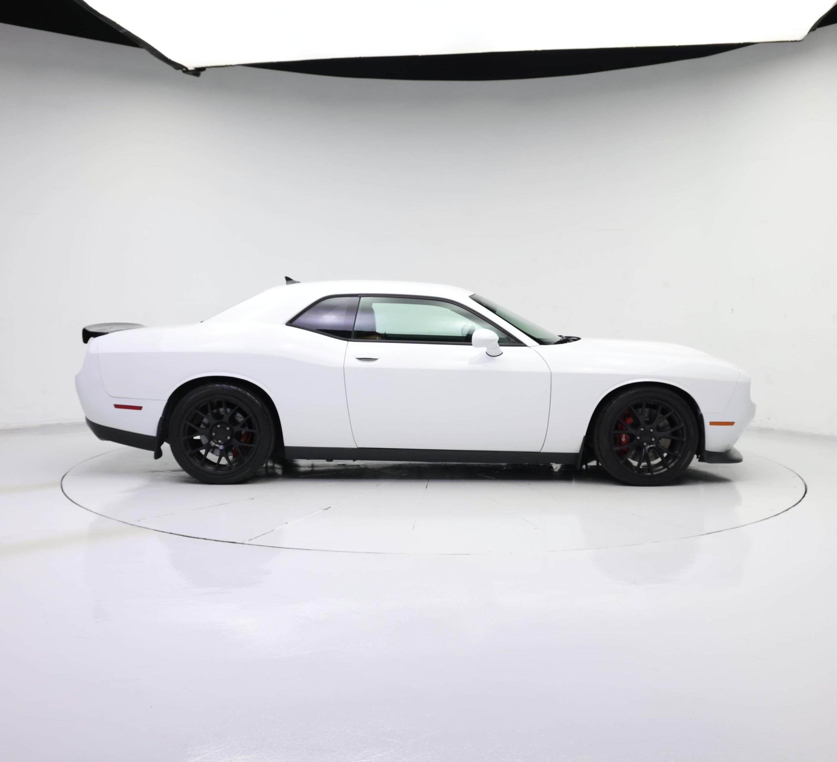 Thumbnail: 2015 Dodge Challenger - 7