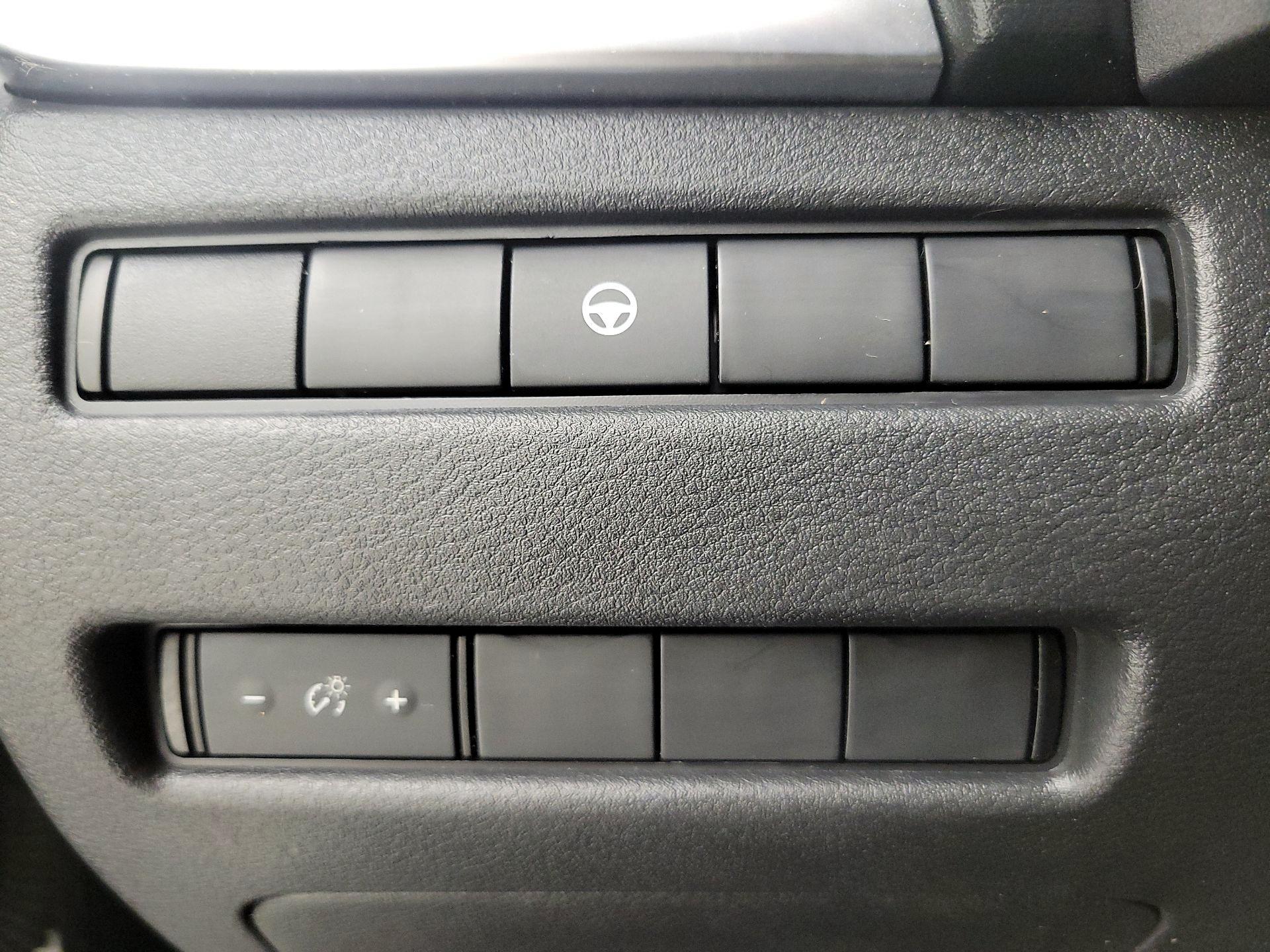 Thumbnail: 2021 Nissan Rogue - 13