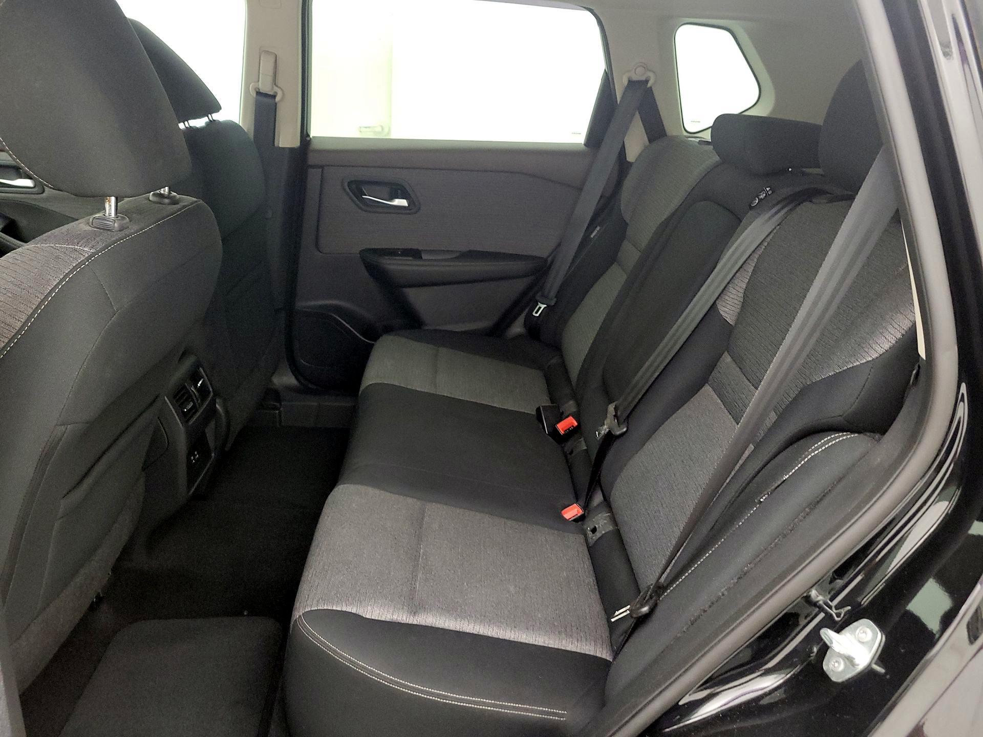 Thumbnail: 2021 Nissan Rogue - 19