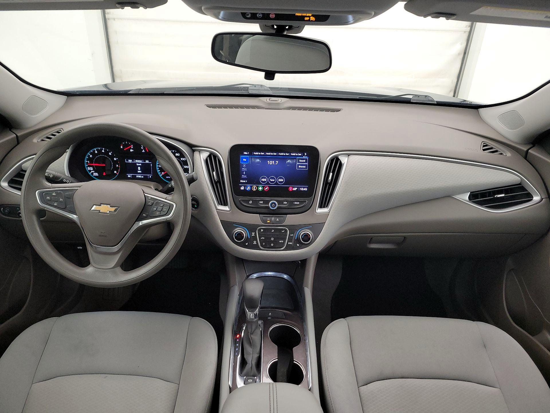 Thumbnail: 2022 Chevrolet Malibu - 9