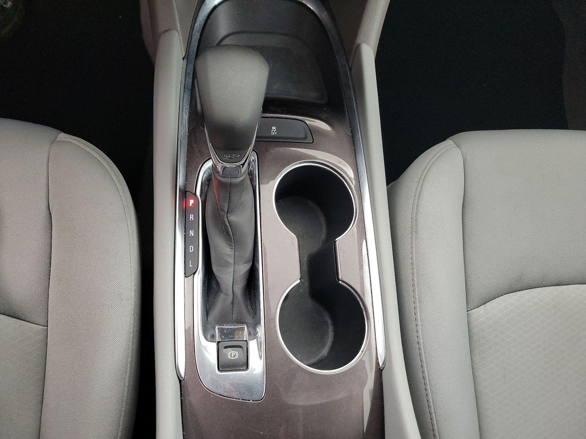 Thumbnail: 2022 Chevrolet Malibu - 17