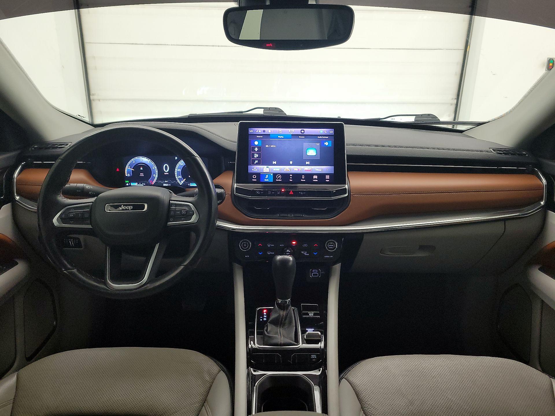 Thumbnail: 2022 Jeep Compass - 9