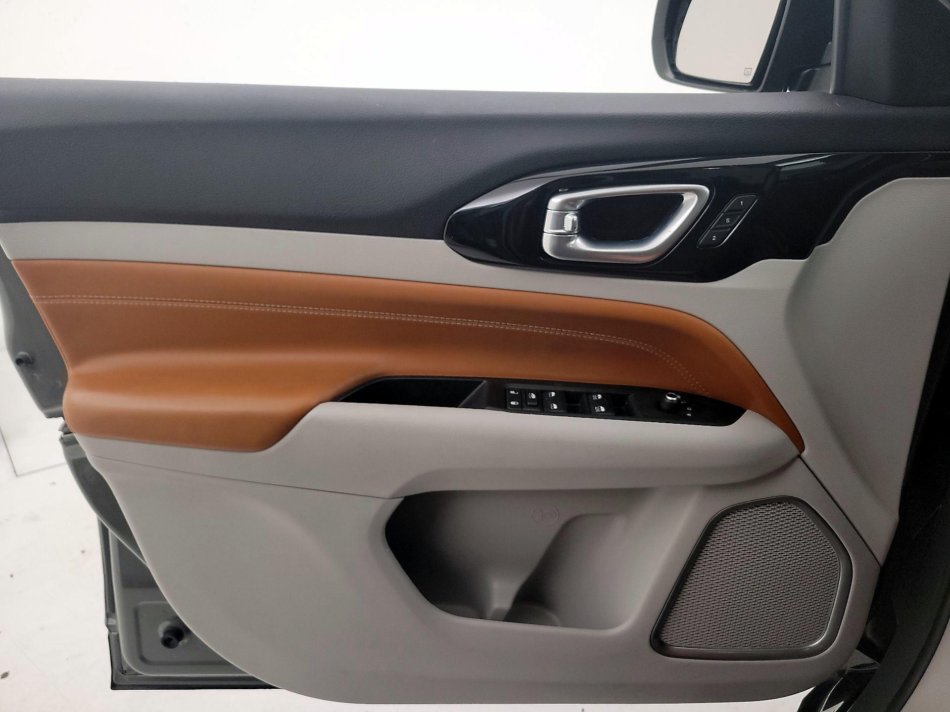 Thumbnail: 2022 Jeep Compass - 12