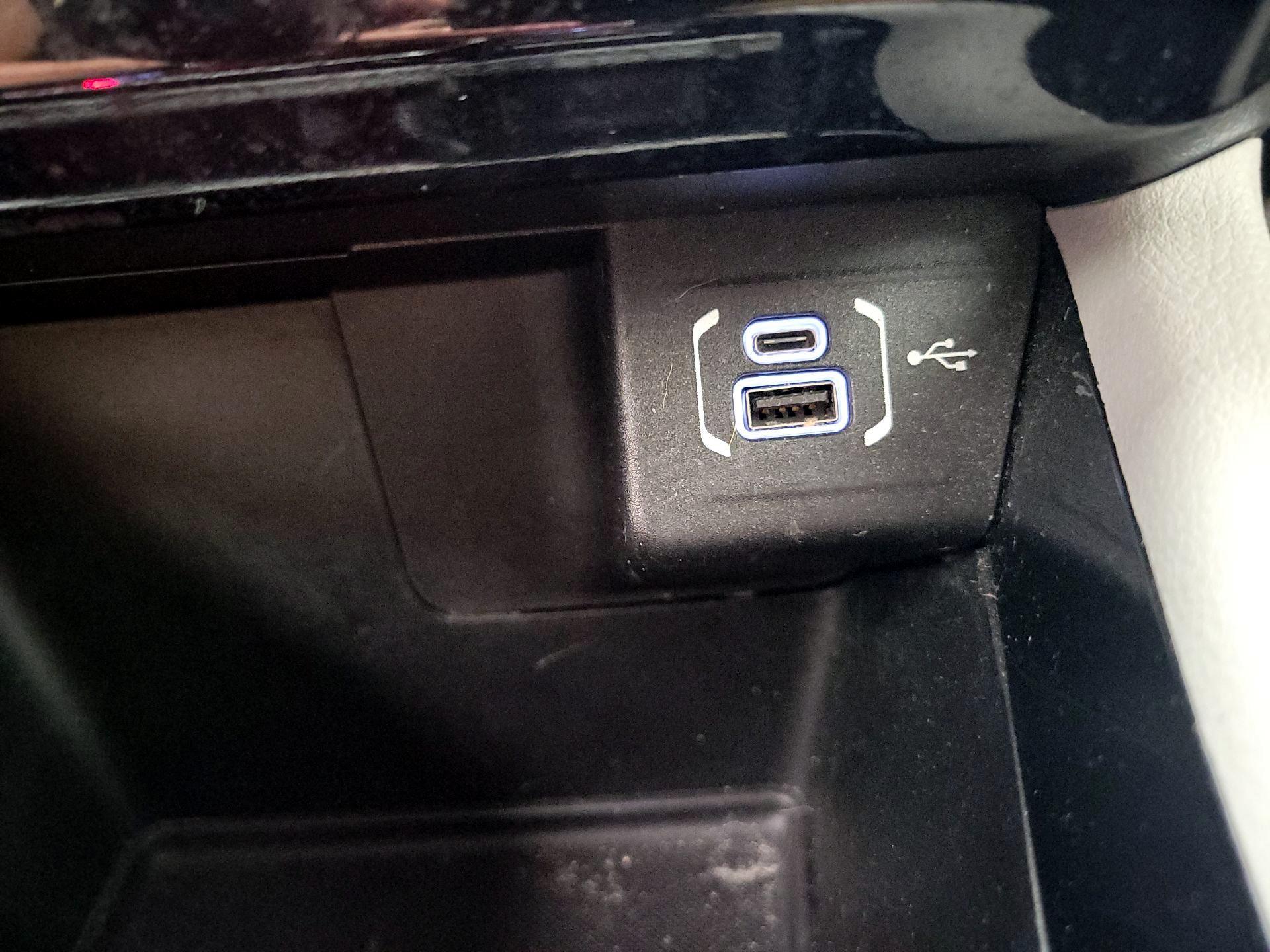 Thumbnail: 2022 Jeep Compass - 18