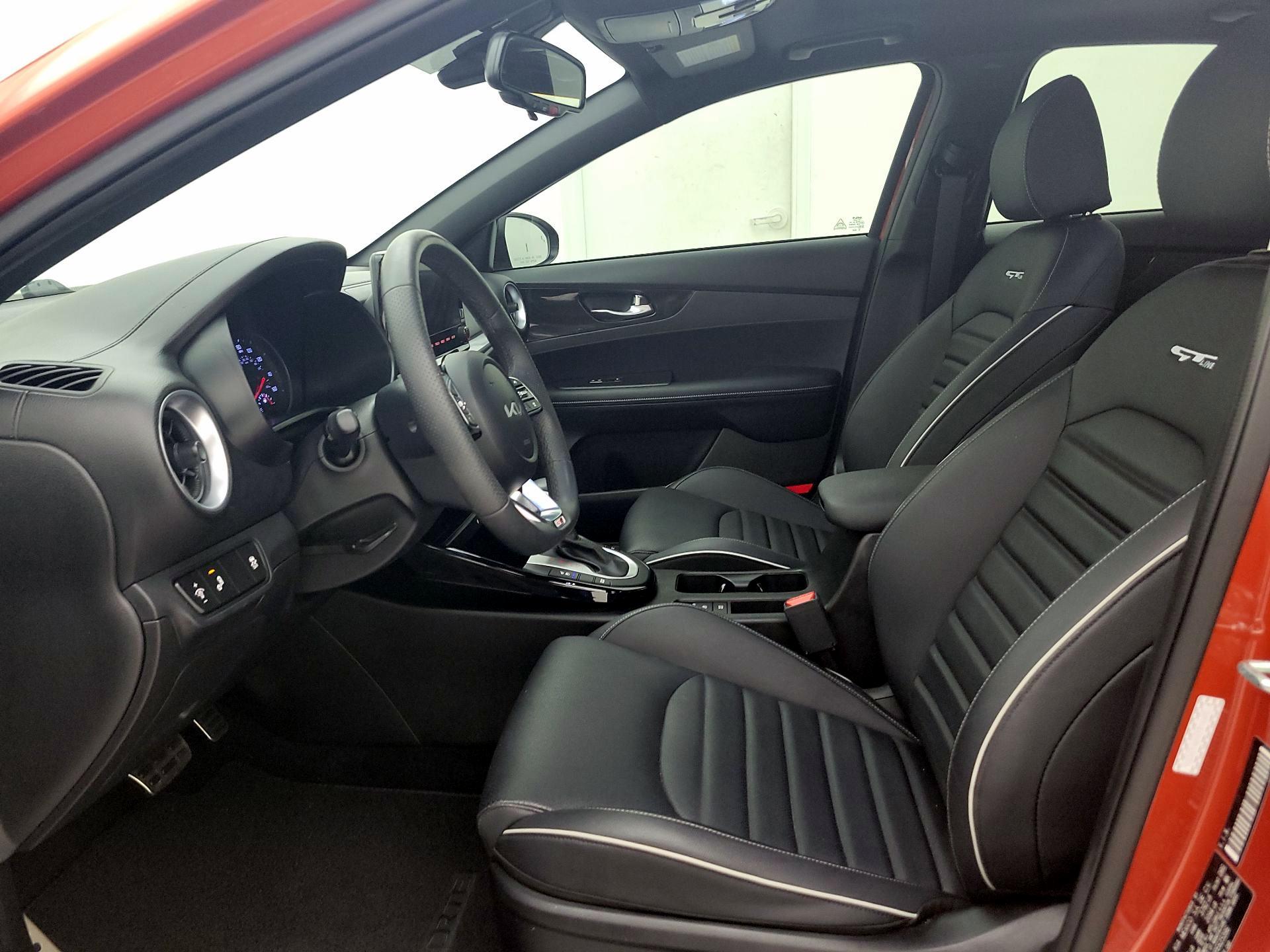 Thumbnail: 2023 Kia Forte - 11