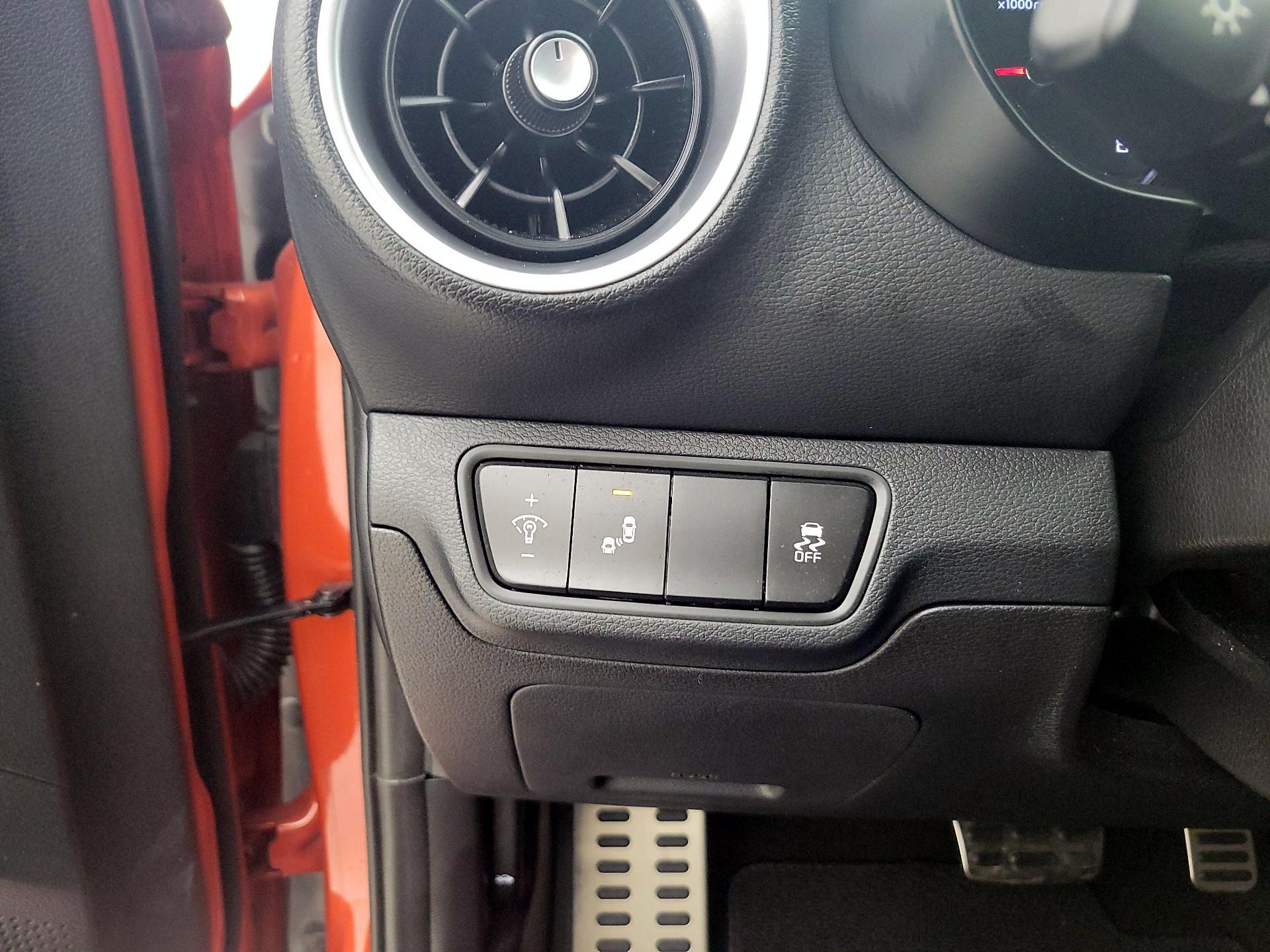 Thumbnail: 2023 Kia Forte - 13