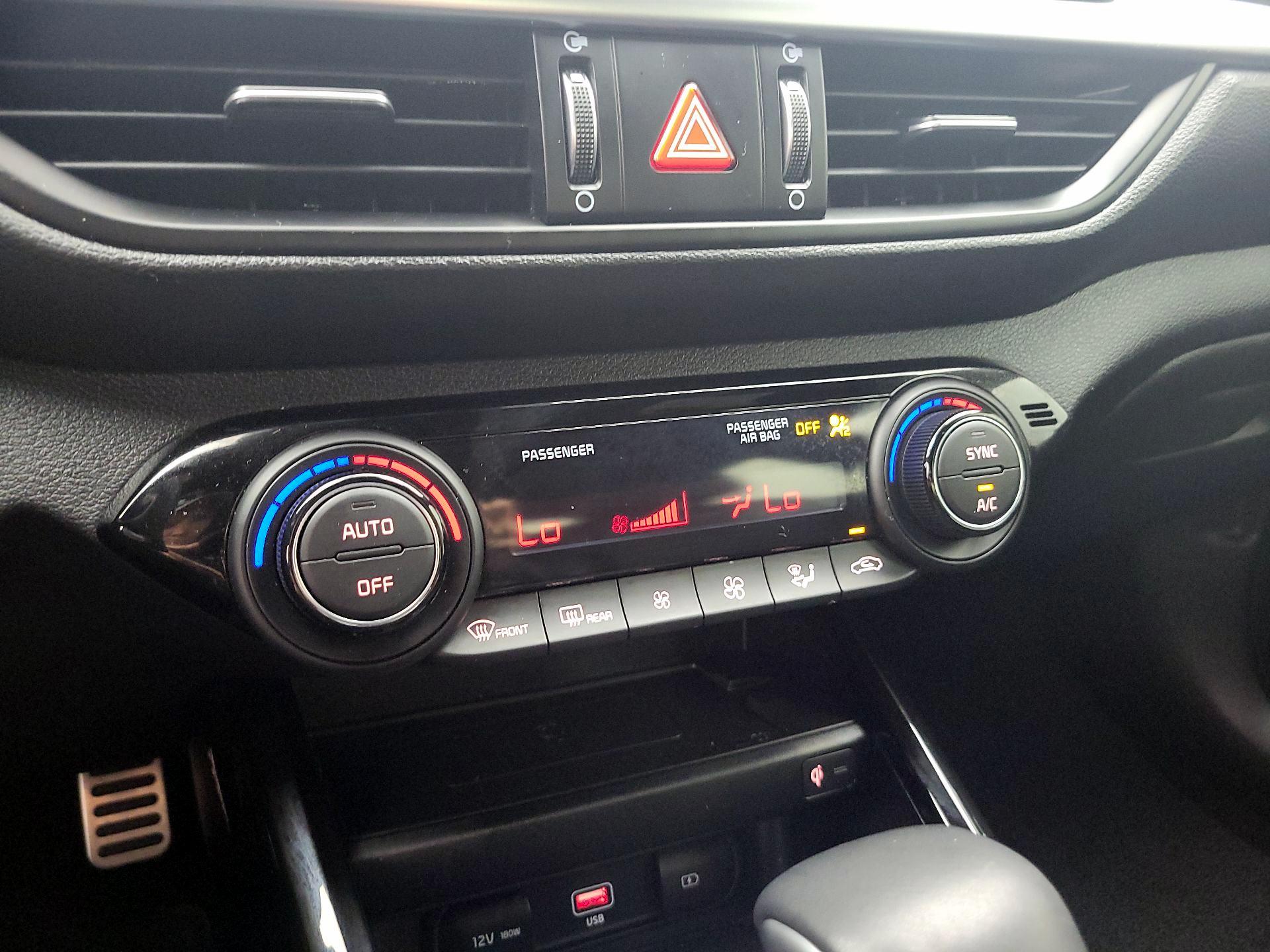 Thumbnail: 2023 Kia Forte - 17