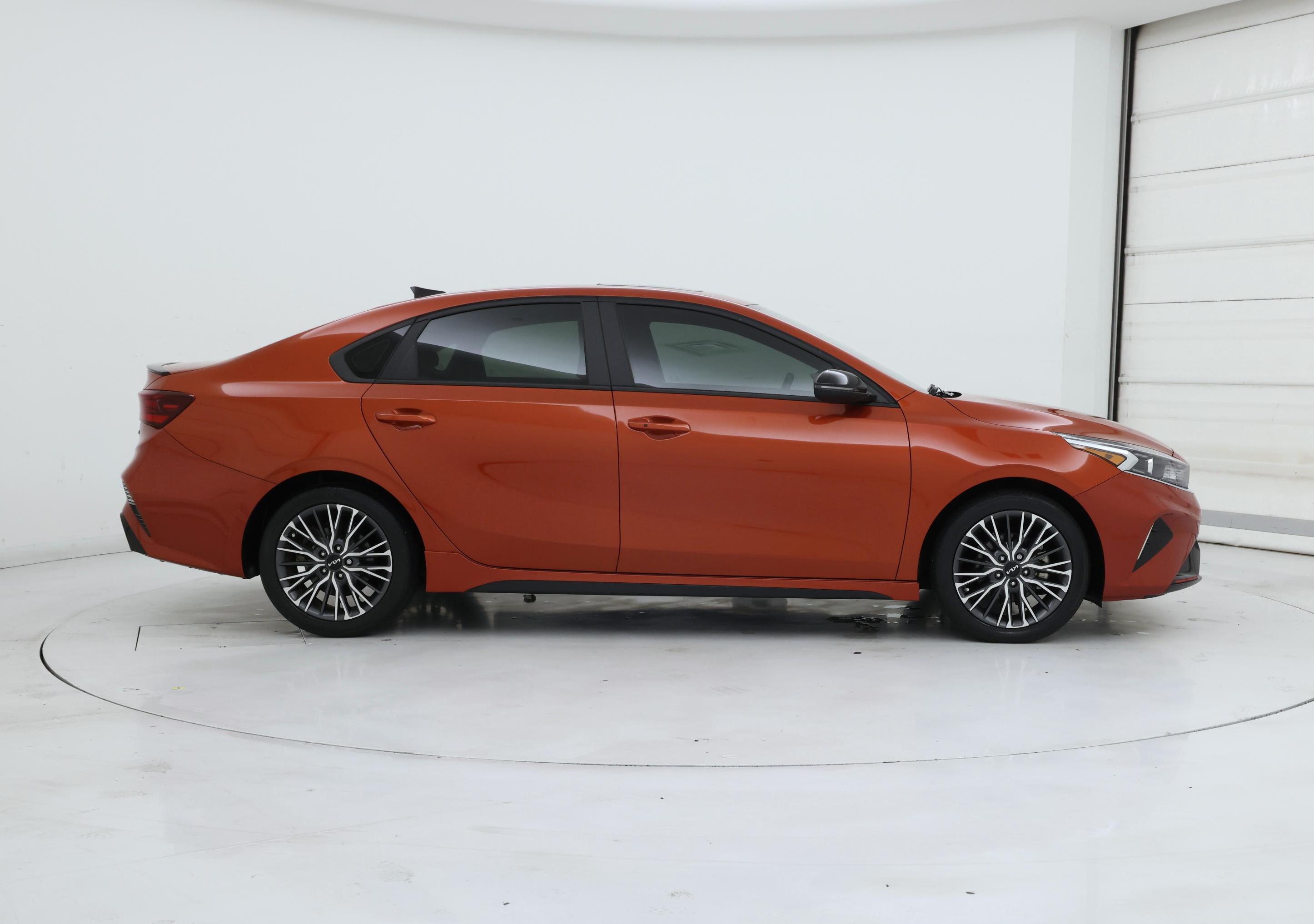 Thumbnail: 2023 Kia Forte - 7