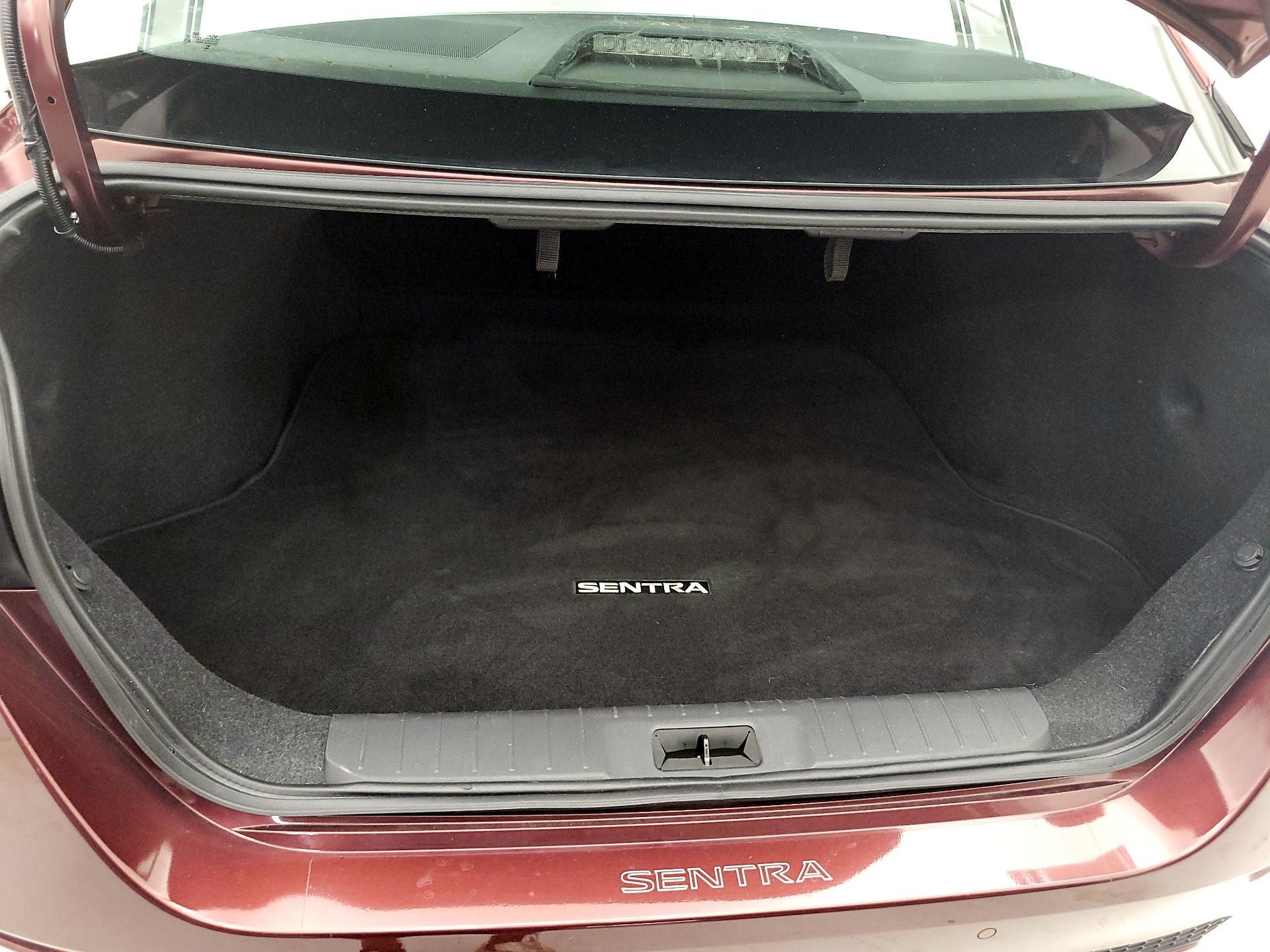 Thumbnail: 2022 Nissan Sentra - 20