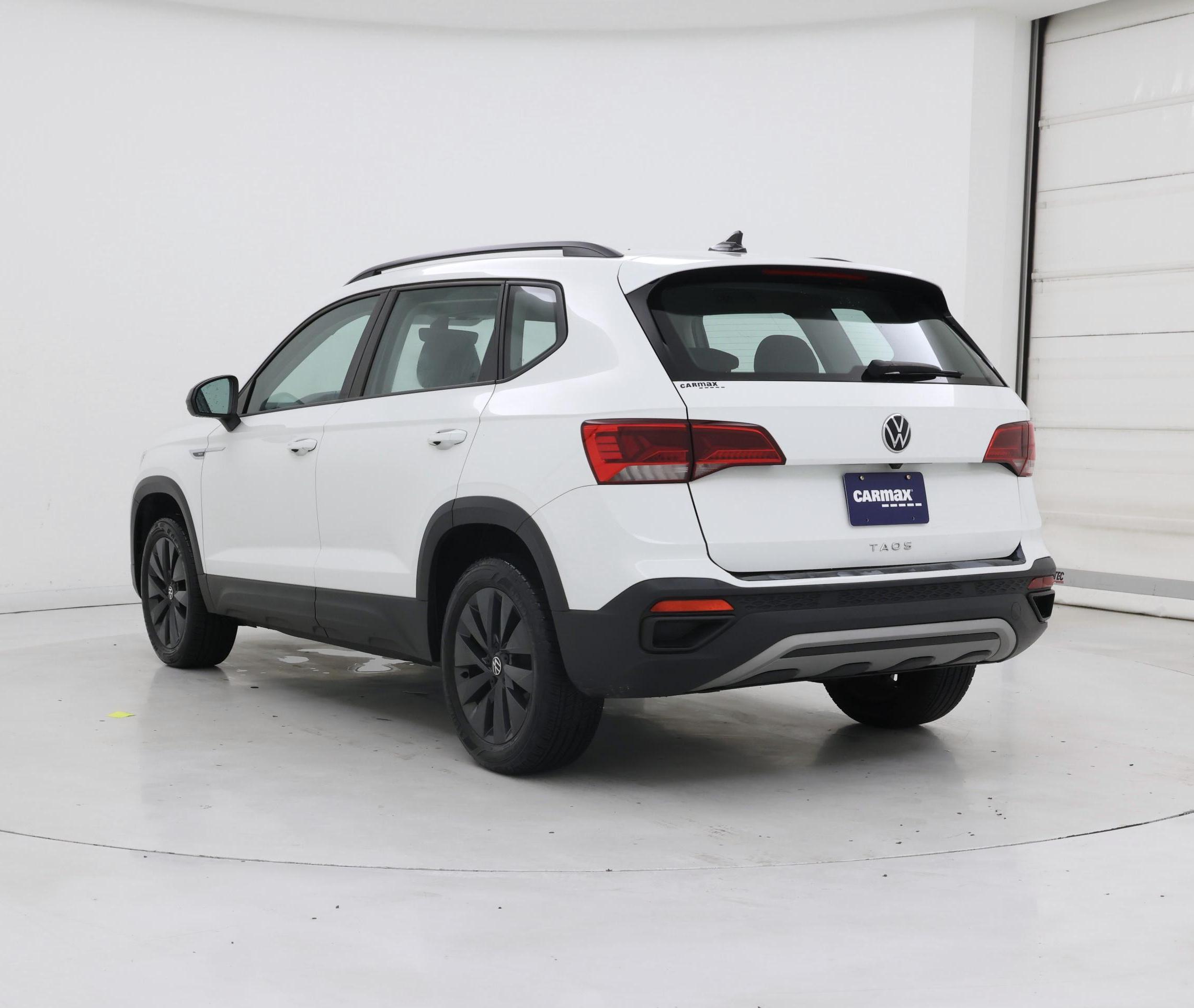 Thumbnail: 2023 Volkswagen Taos - 2
