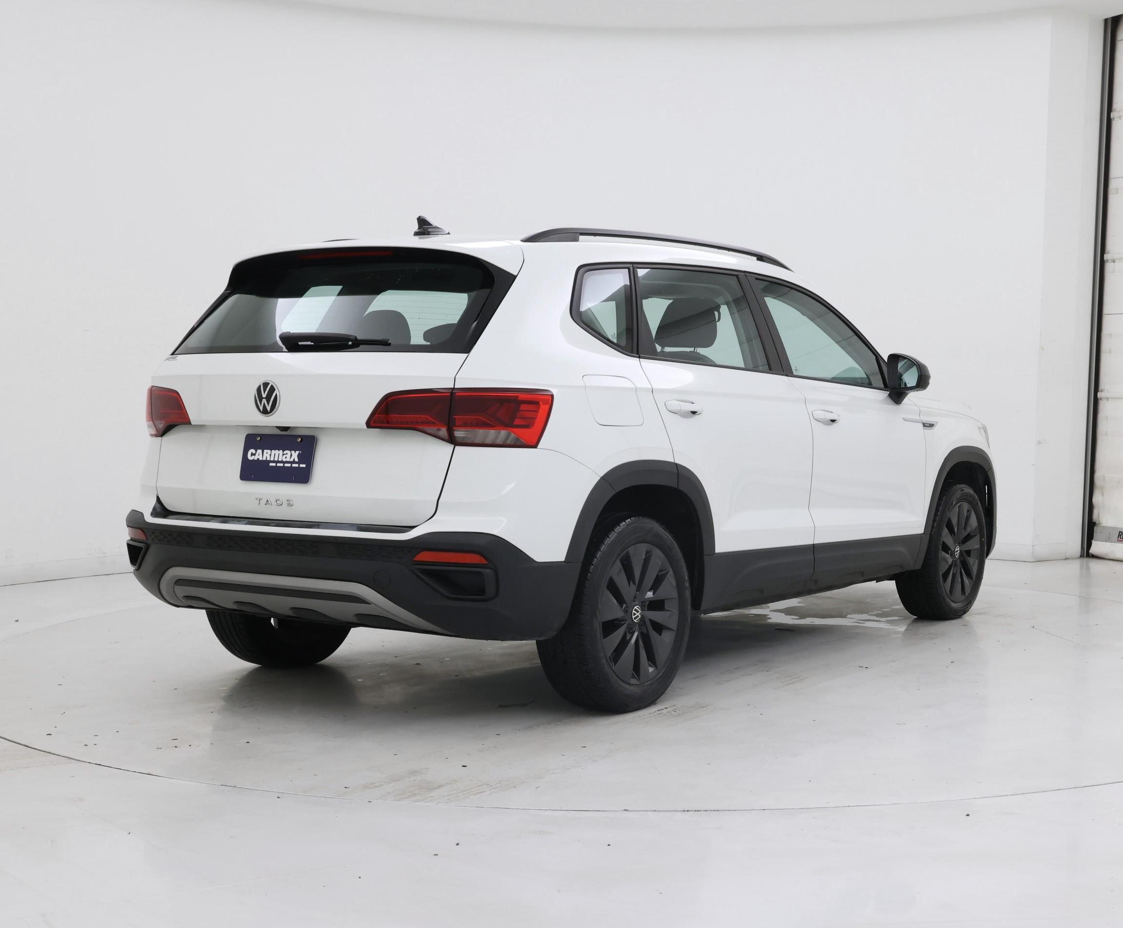 Thumbnail: 2023 Volkswagen Taos - 8