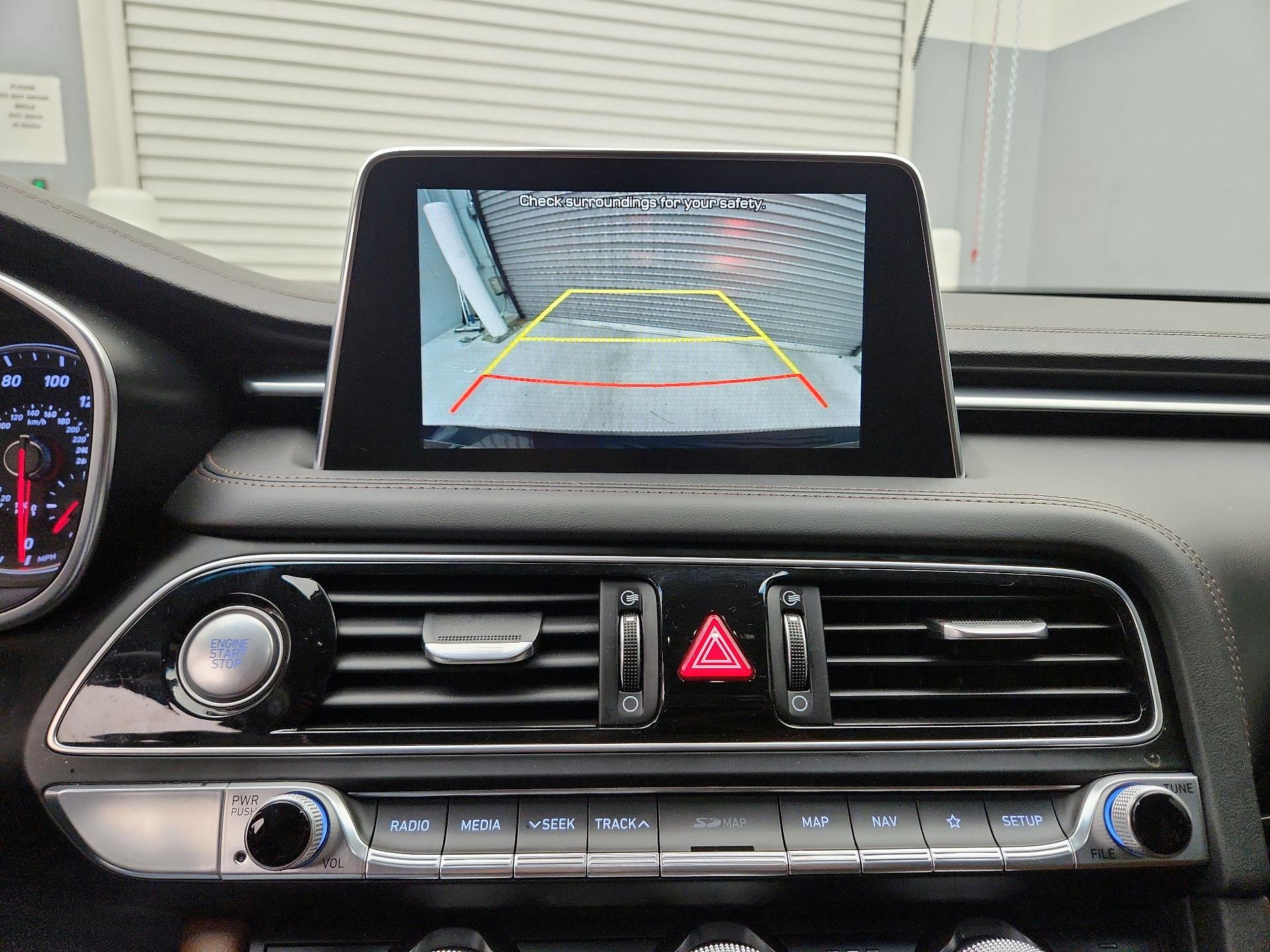 Thumbnail: 2020 Genesis G70 - 14