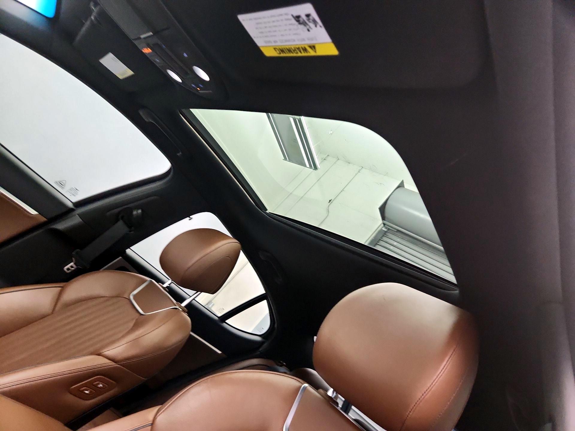 Thumbnail: 2020 Genesis G70 - 19