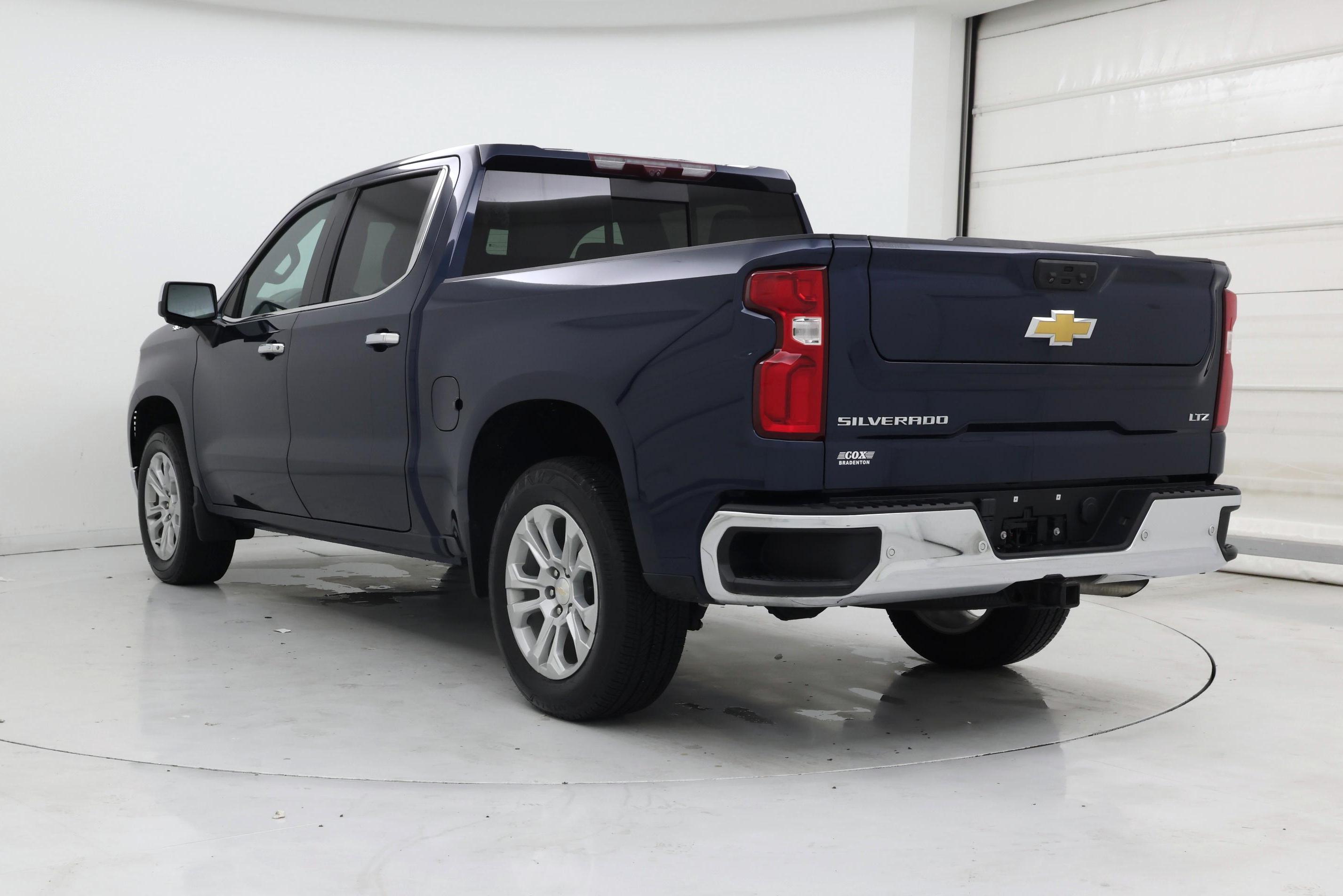 Thumbnail: 2022 Chevrolet Silverado 1500 - 2