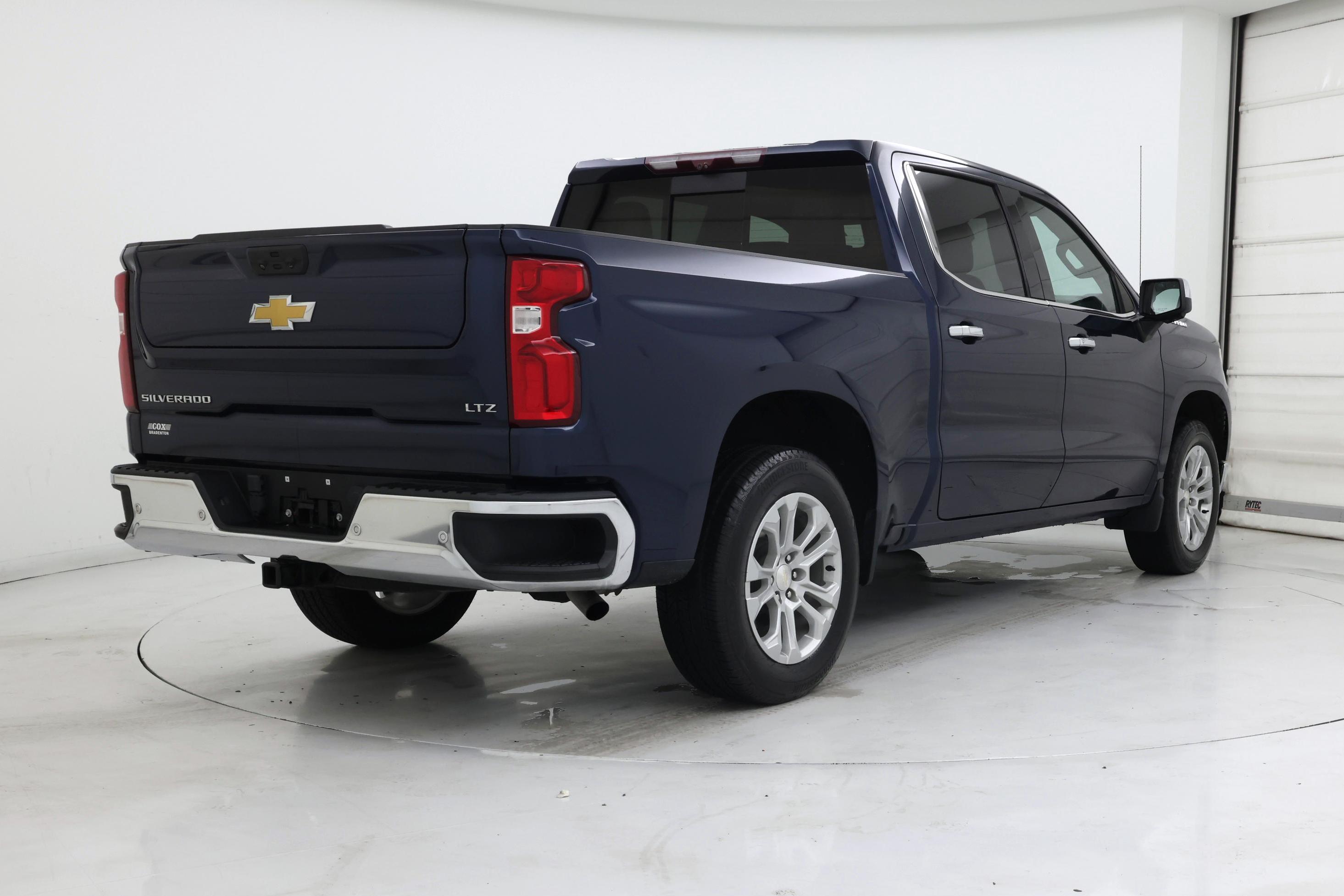 Thumbnail: 2022 Chevrolet Silverado 1500 - 8
