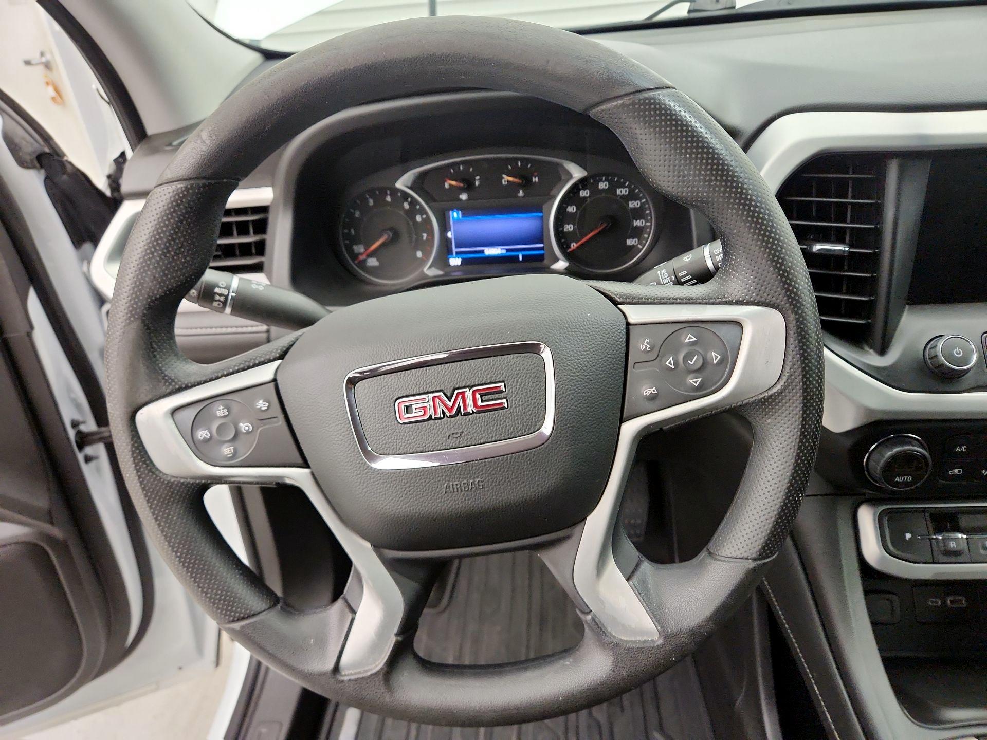 Thumbnail: 2022 GMC Acadia - 10