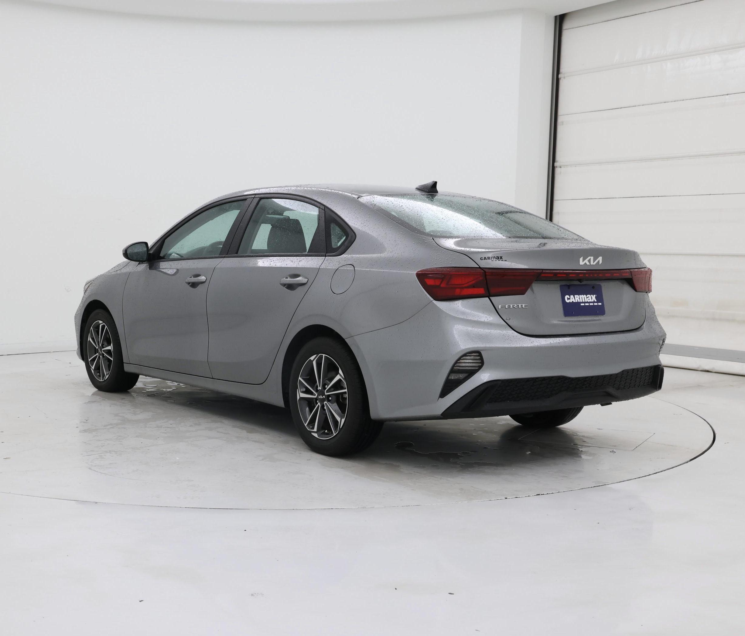 Thumbnail: 2022 Kia Forte - 2