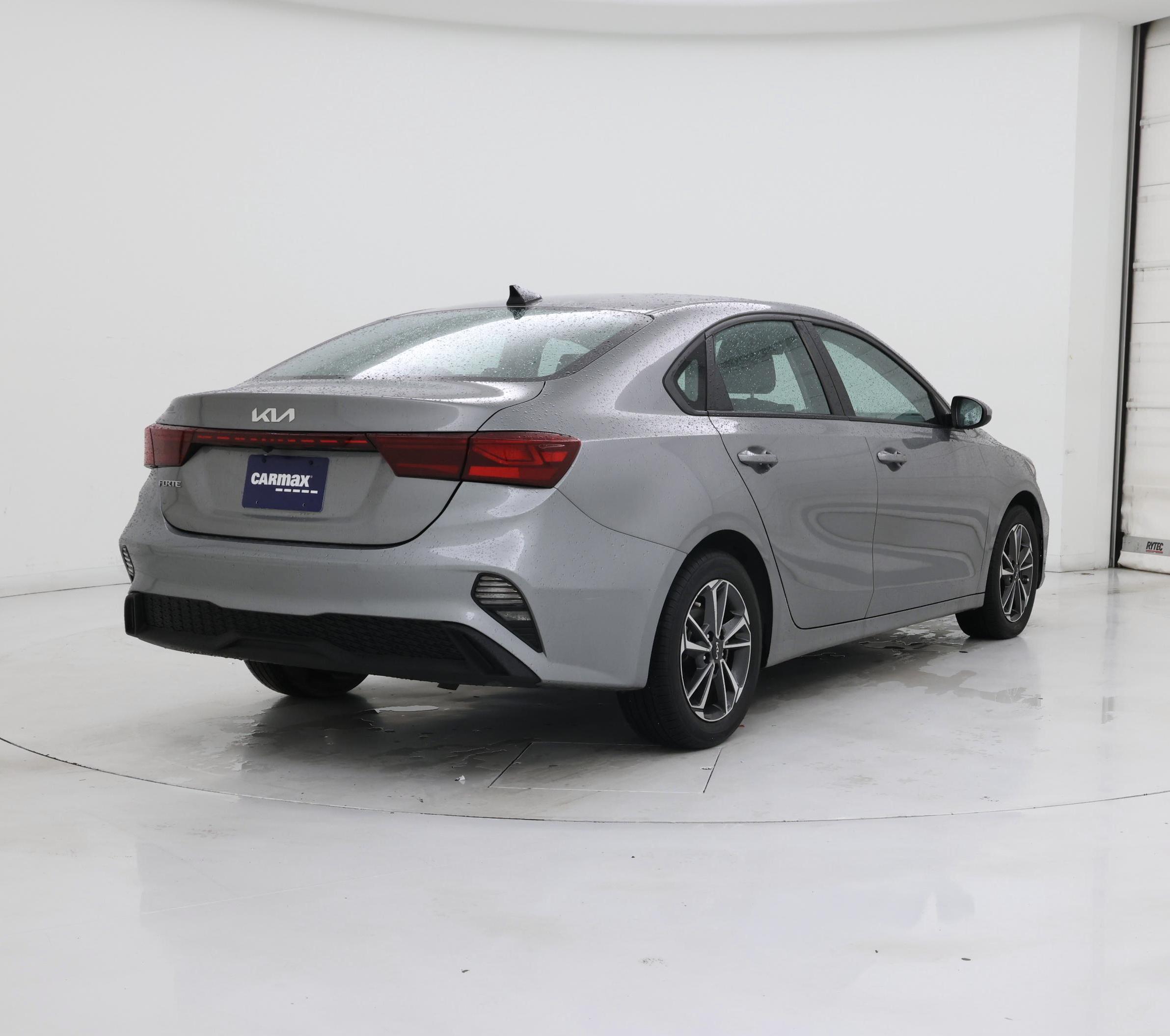 Thumbnail: 2022 Kia Forte - 8